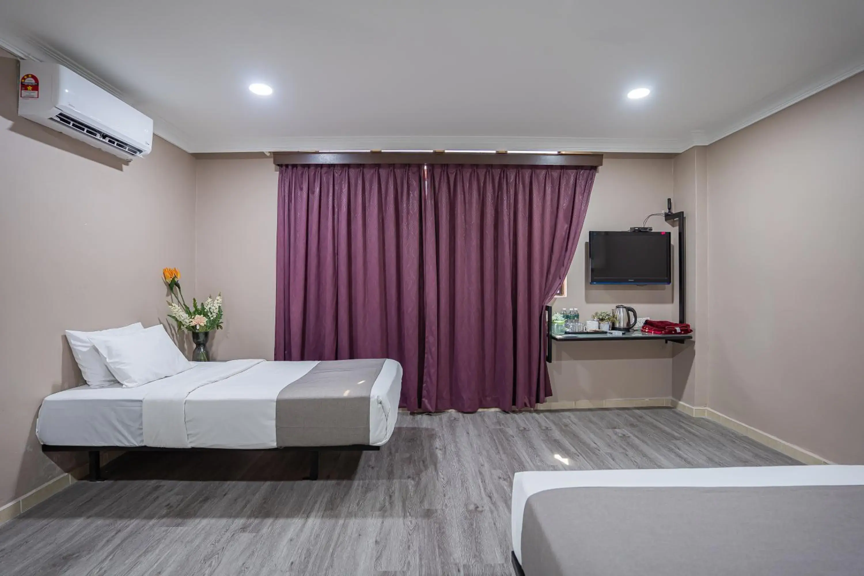 Bed in HOTEL 28 RAPID Bed in HOTEL 28 RAPID