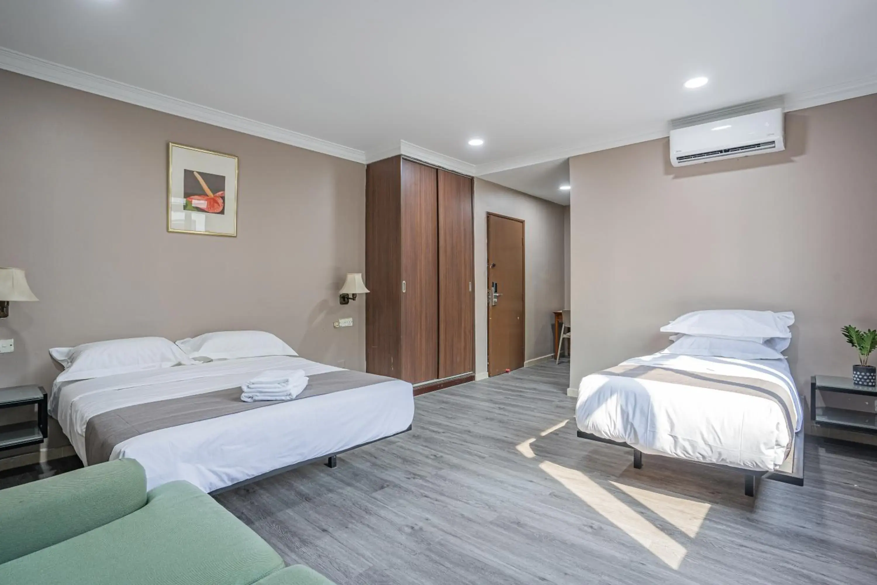 Bed in HOTEL 28 RAPID Bed in HOTEL 28 RAPID