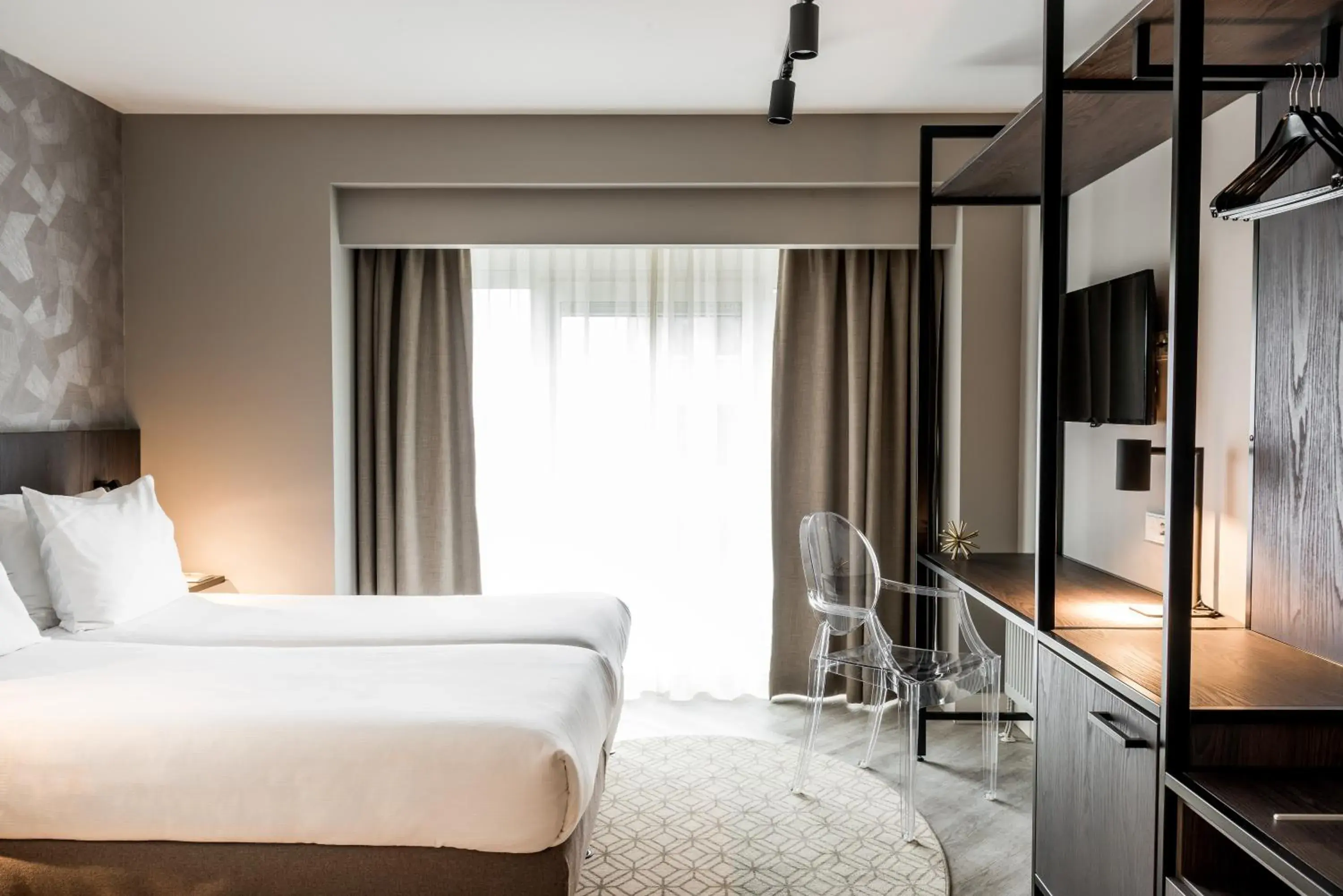 Photo of the whole room, Bed in Sandton Eindhoven Centre - Private parking Photo of the whole room, Bed in Sandton Eindhoven Centre - Private parking