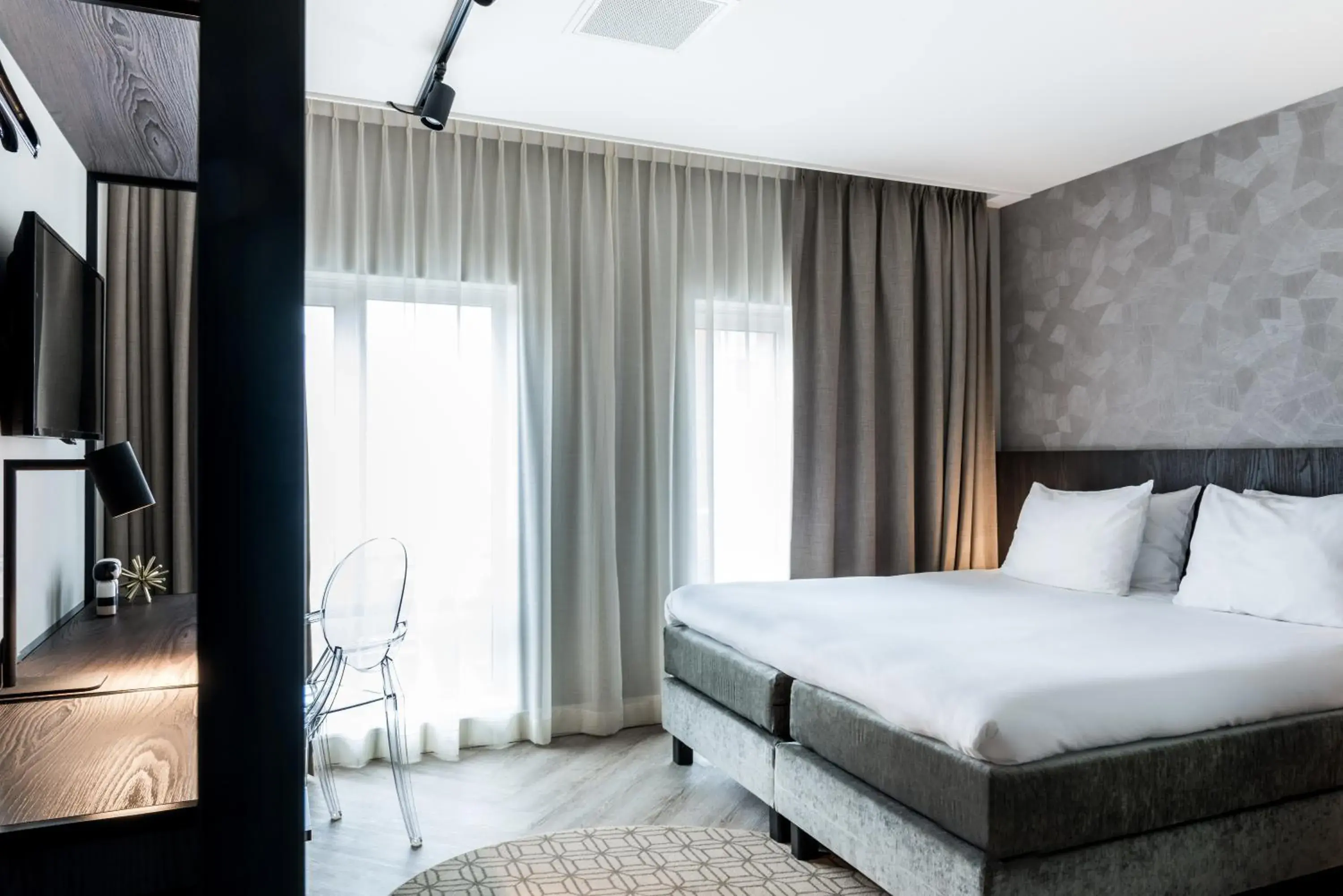 Photo of the whole room, Bed in Sandton Eindhoven Centre - Private parking Photo of the whole room, Bed in Sandton Eindhoven Centre - Private parking