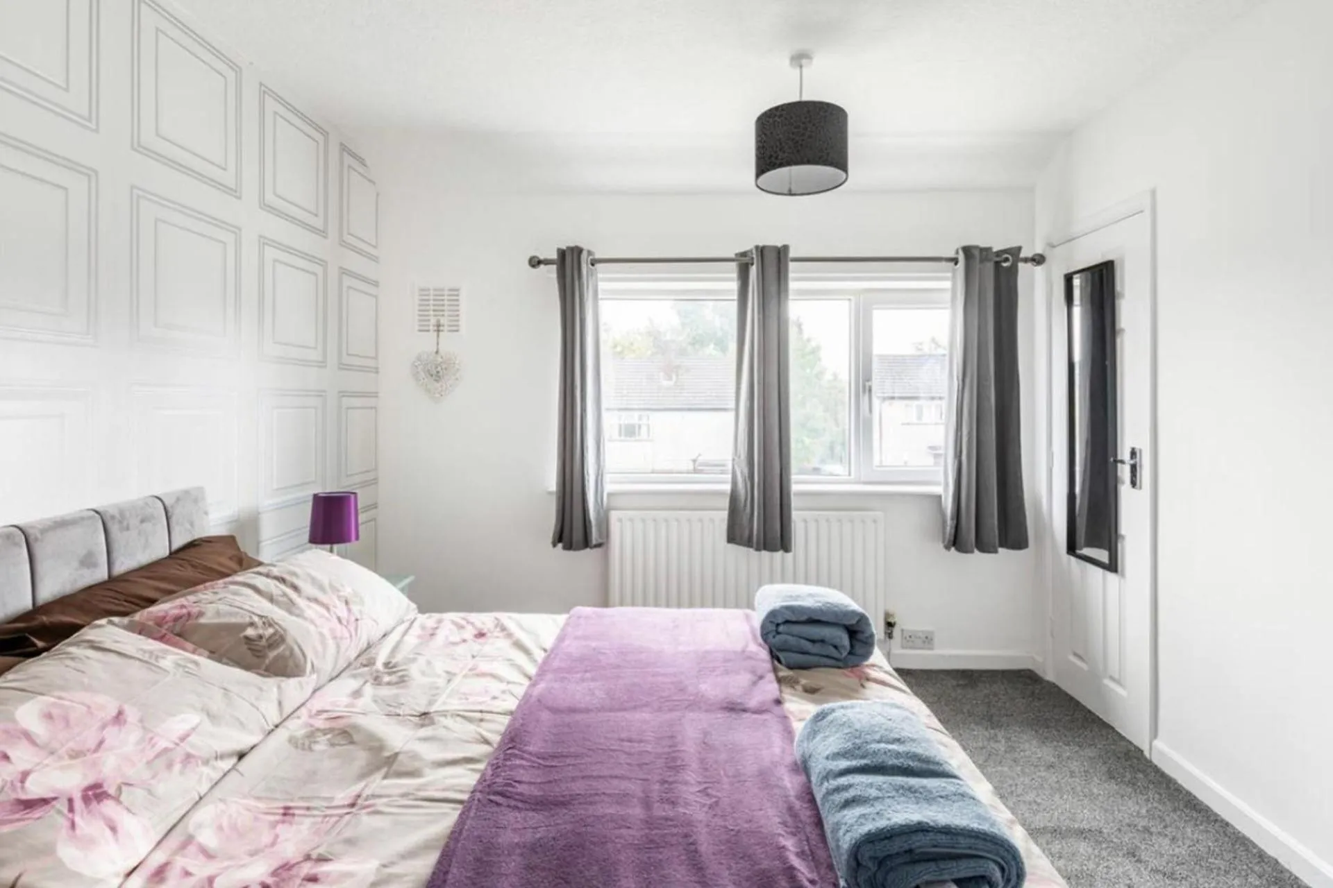 3 Bed House - Sleeps 5 - Parking - Garden - Wifi