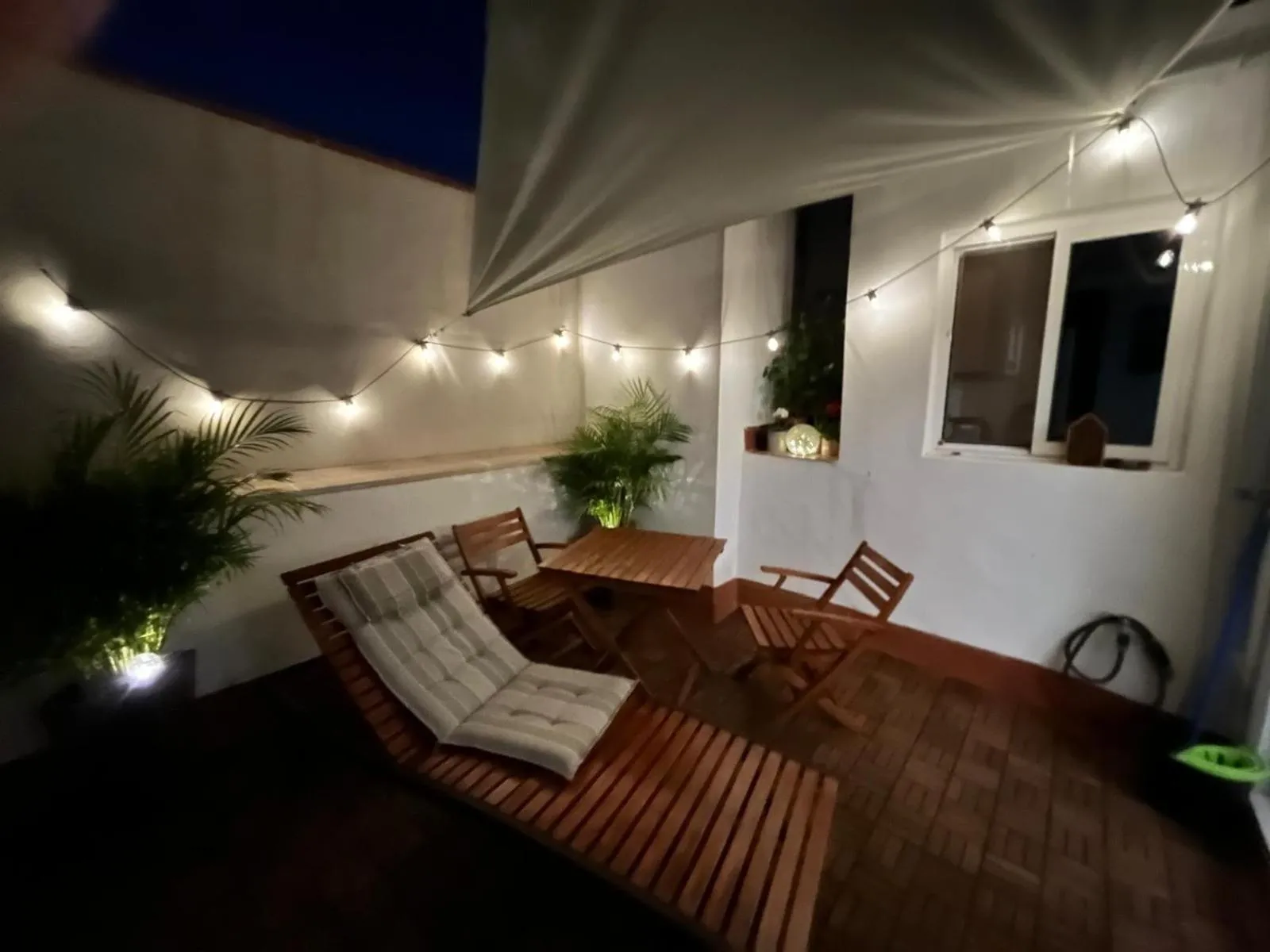 Sunny Cozy & Pretty Penthouse in Central SC