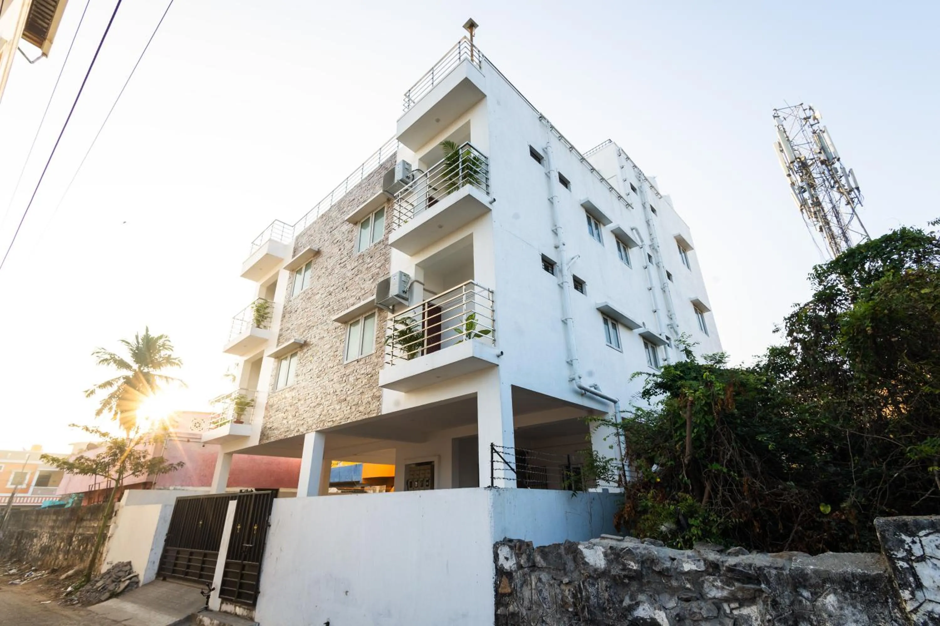 Property building in Royal Beach Service Apartment