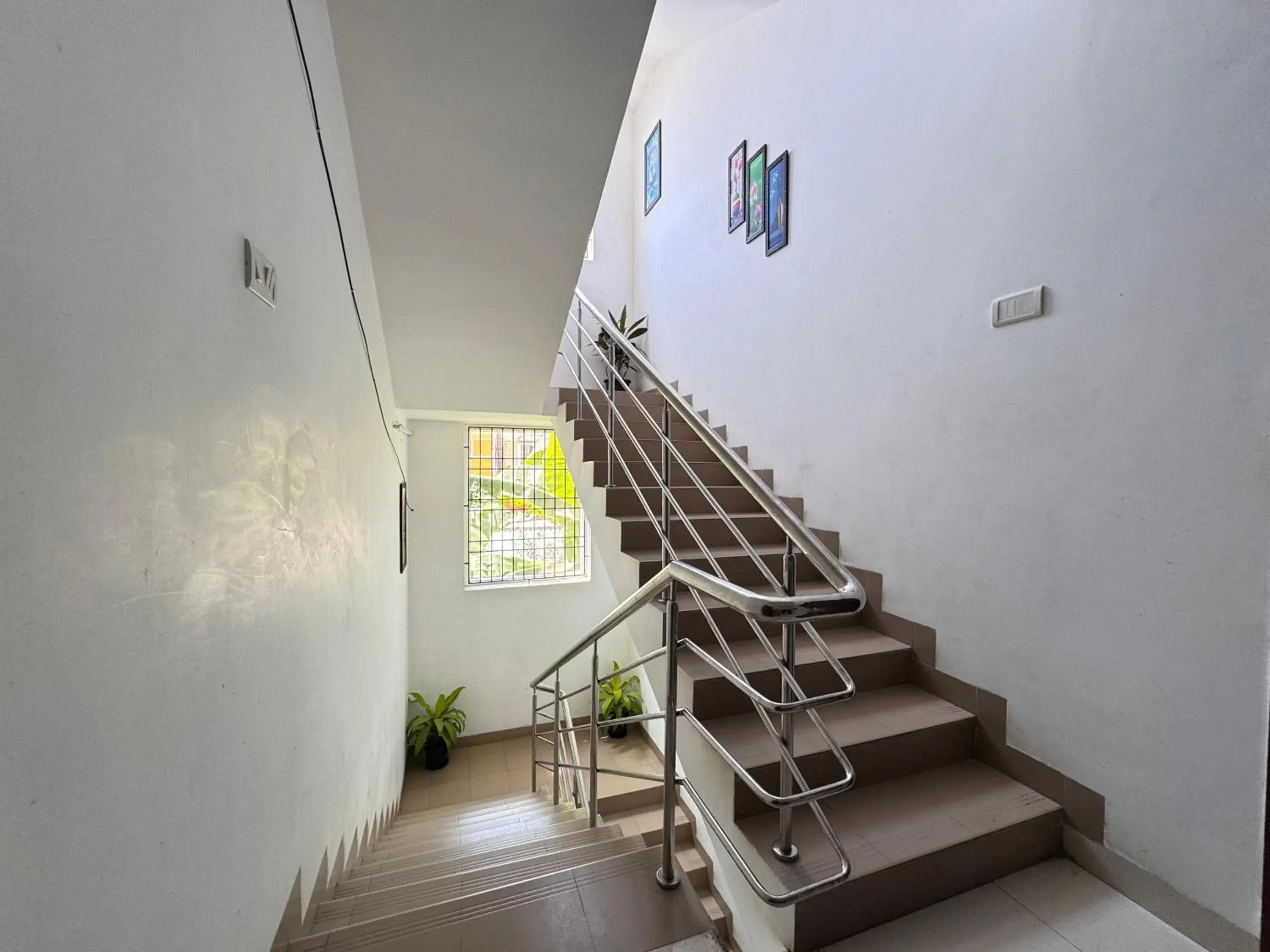 Facade/entrance in Royal Beach Service Apartment Facade/entrance in Royal Beach Service Apartment