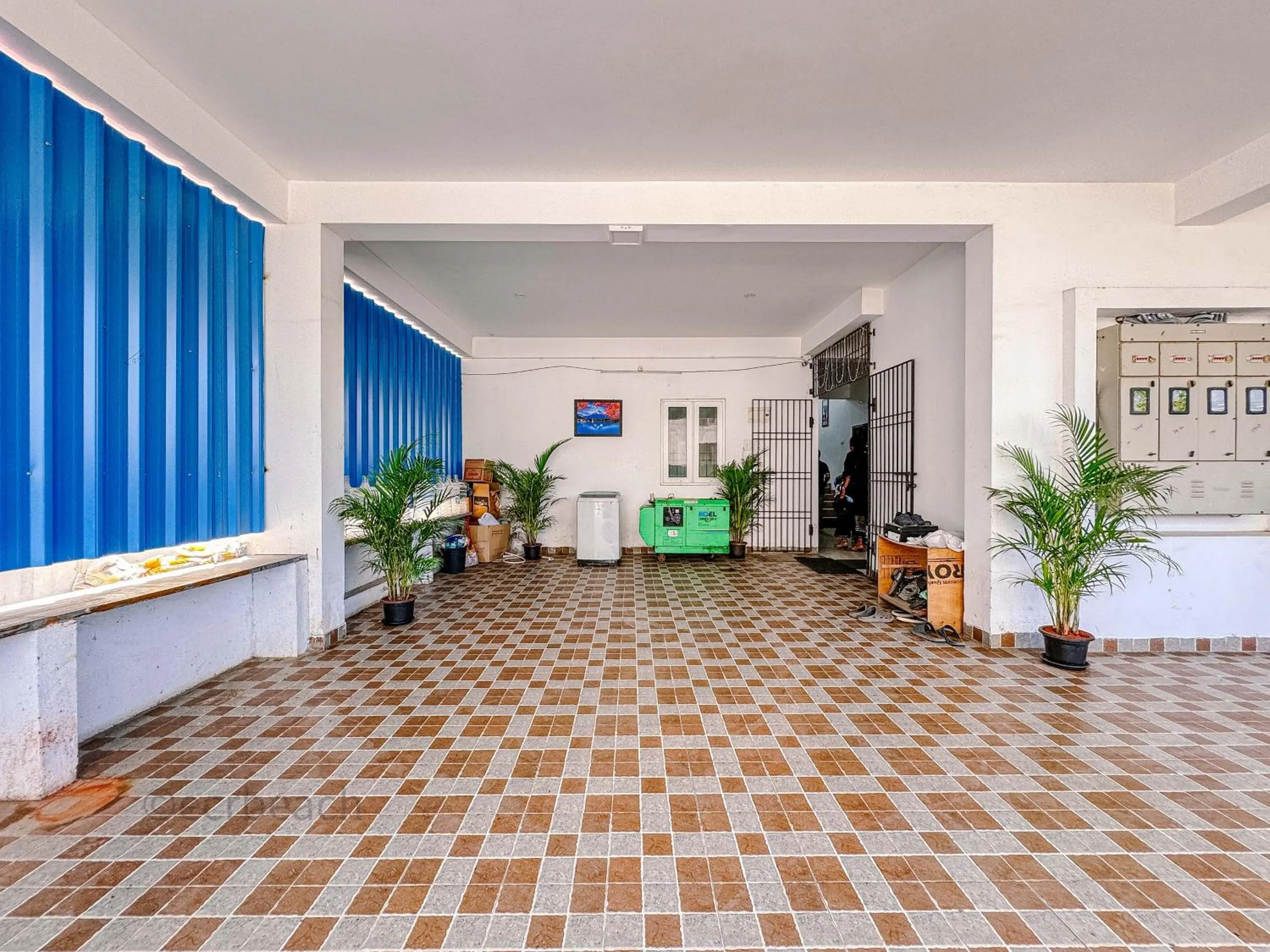 Parking in Royal Beach Service Apartment