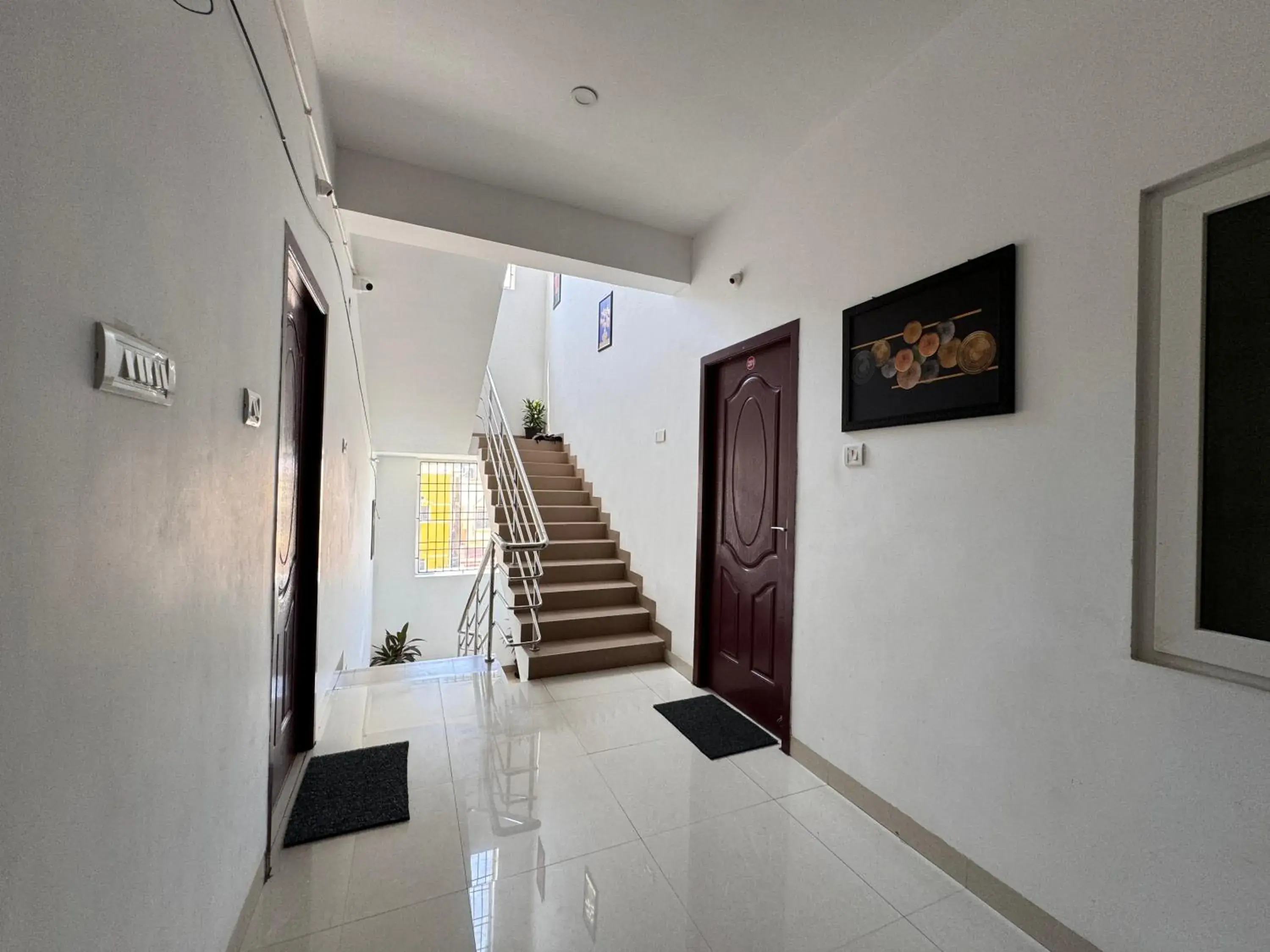 Facade/entrance in Royal Beach Service Apartment Facade/entrance in Royal Beach Service Apartment