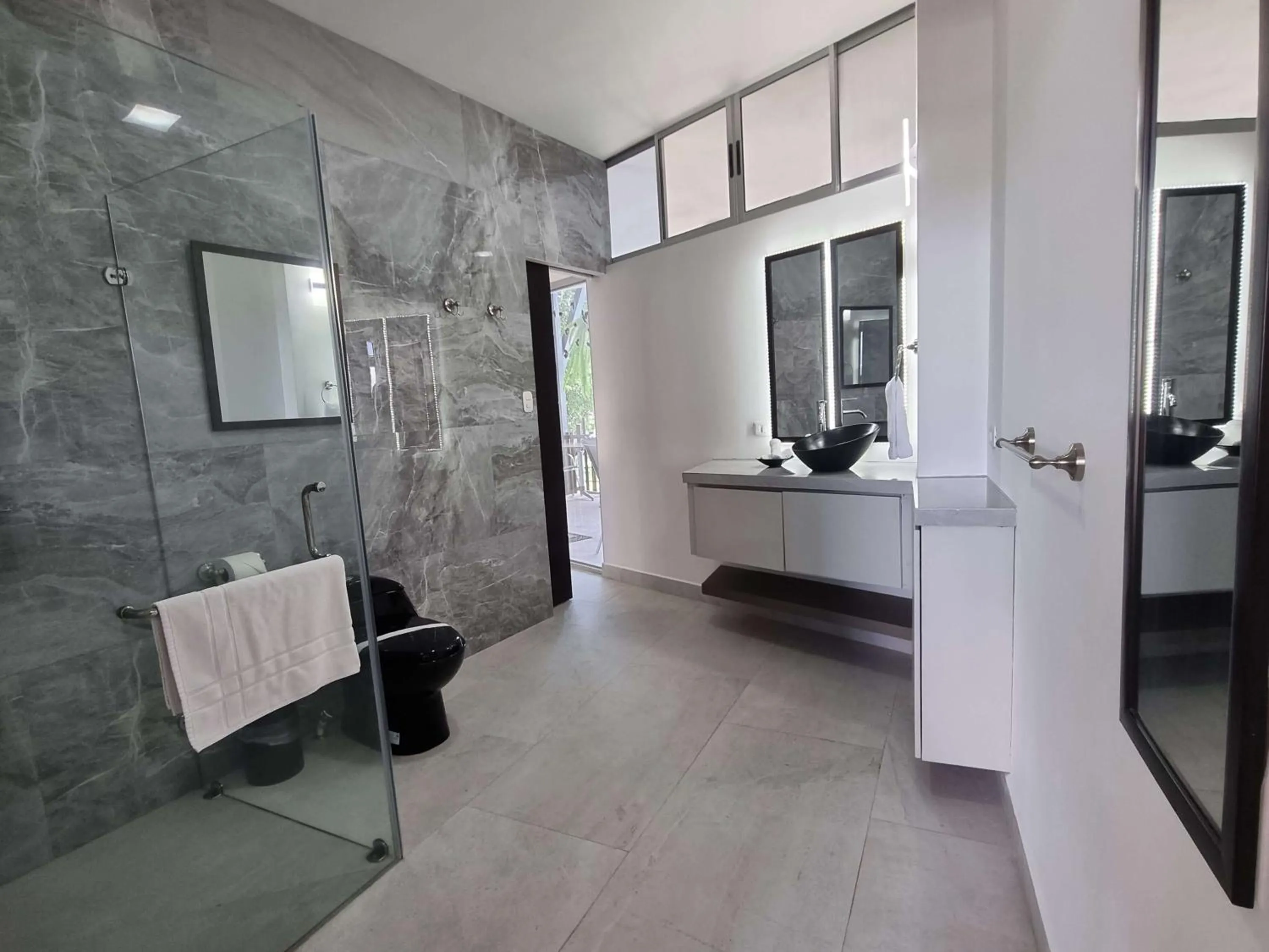 Bathroom in Hotel VOS