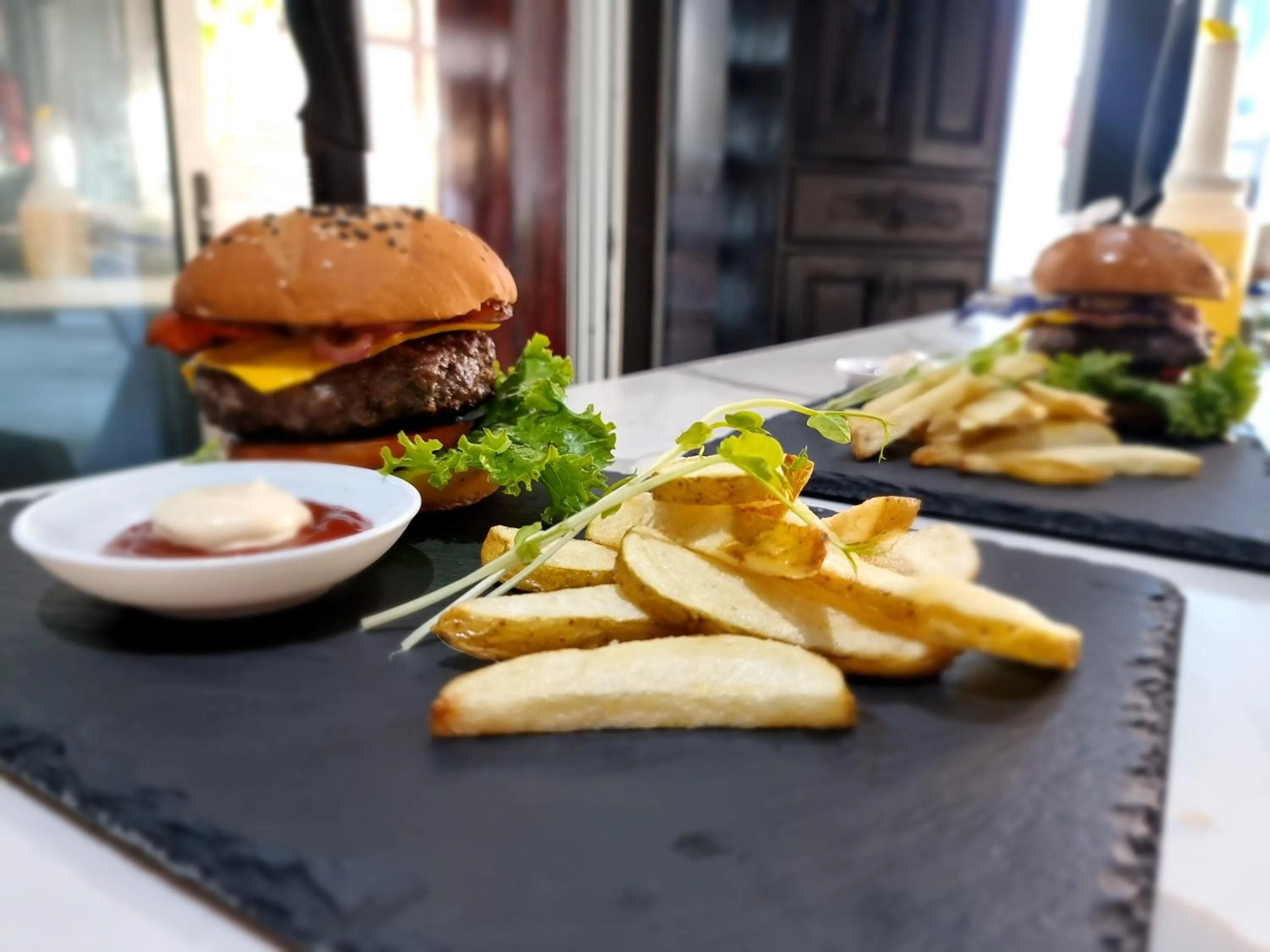 Restaurant/places to eat in Hotel VOS