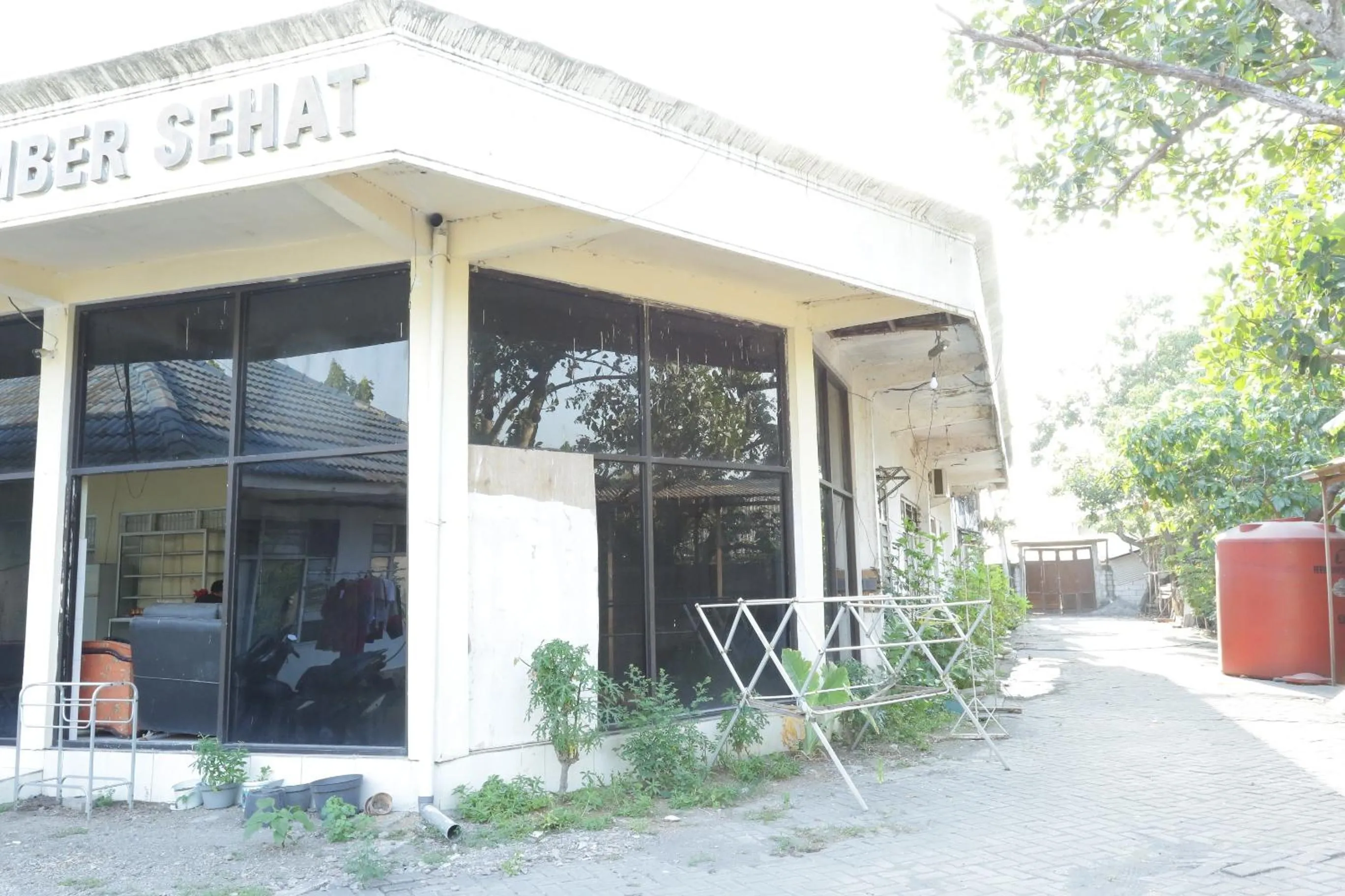 Facade/entrance in Hotel O Homestay Sehat