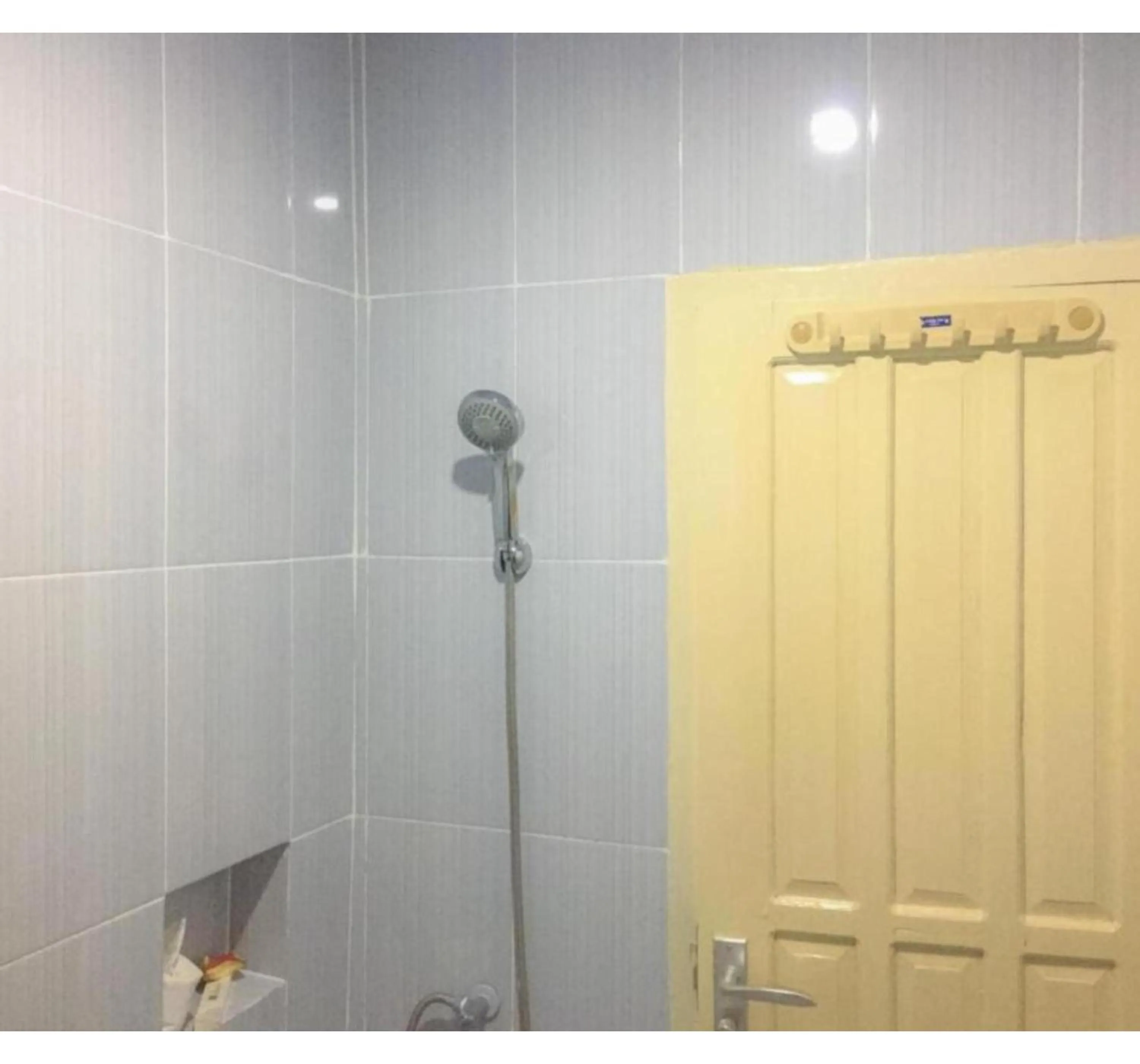 Bathroom in OYO 93169 Bnb Homestay