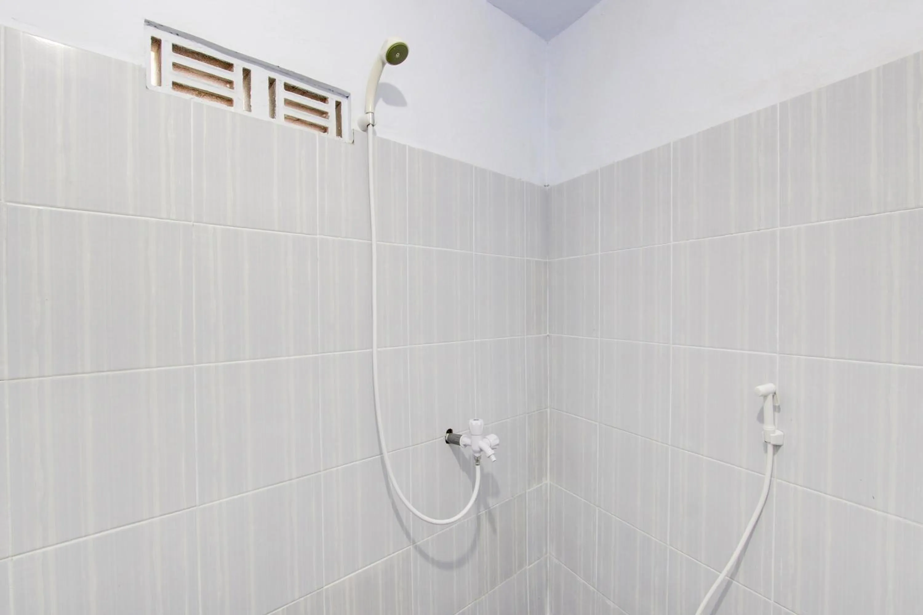 Bathroom in Hotel O Khazanah Room Syariah