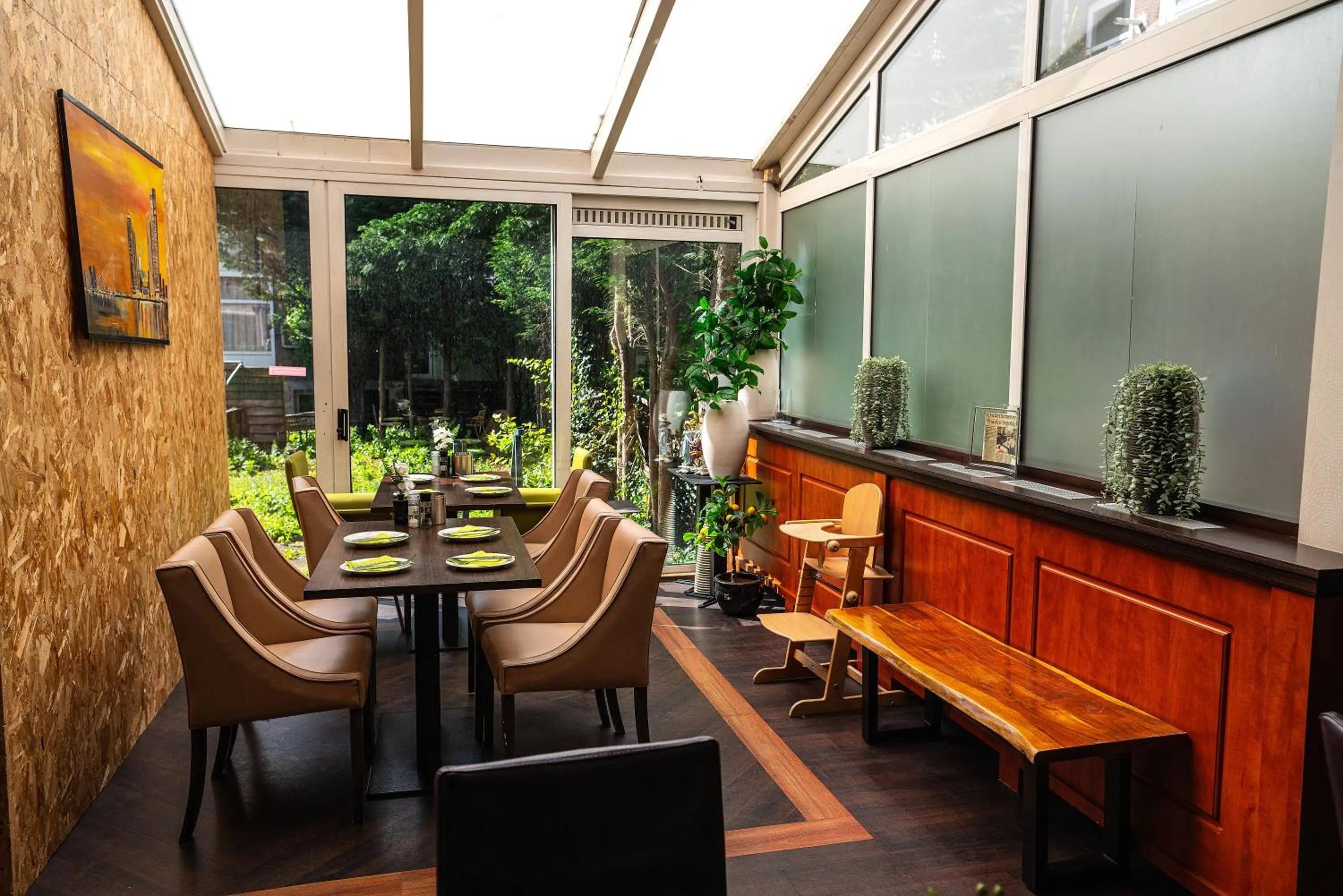 Restaurant/places to eat in Boutique Hotel Milano Rotterdam-Centre