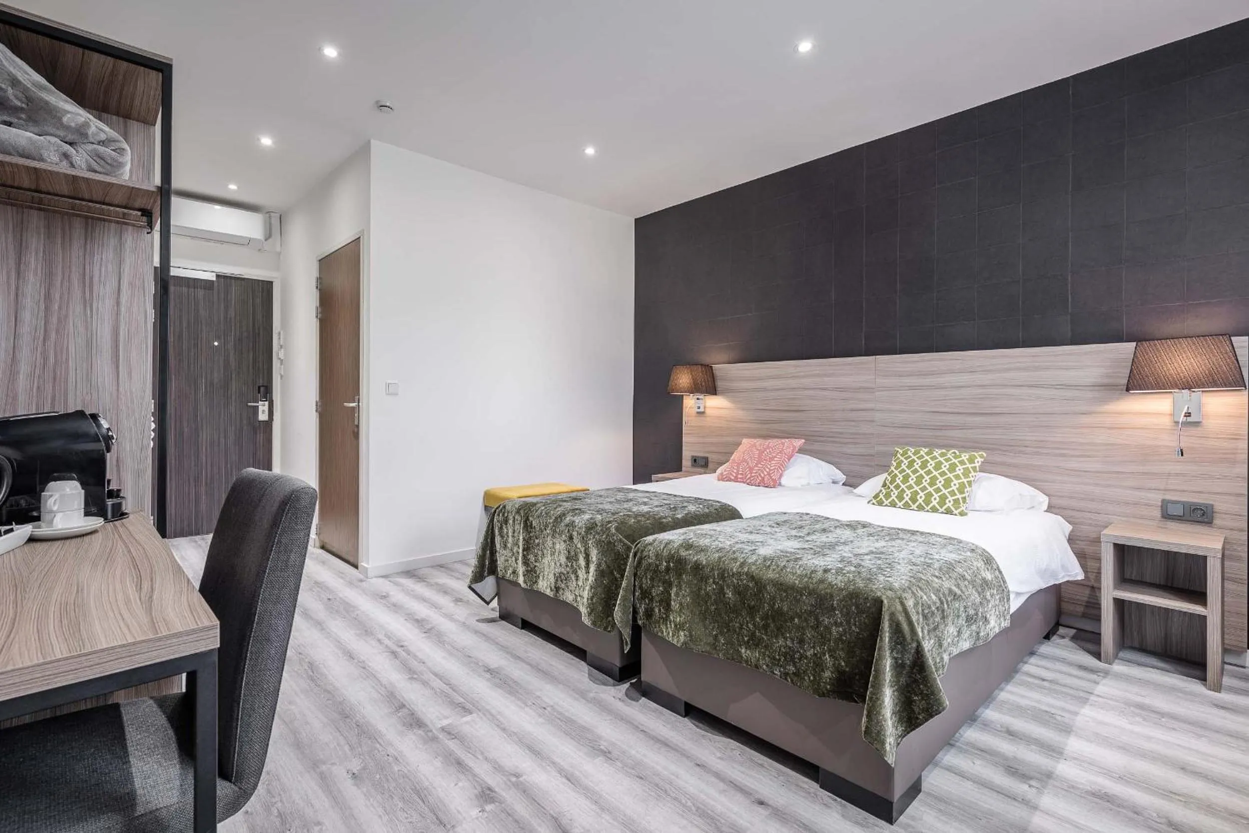 Bed in Boutique Hotel Milano Rotterdam-Centre