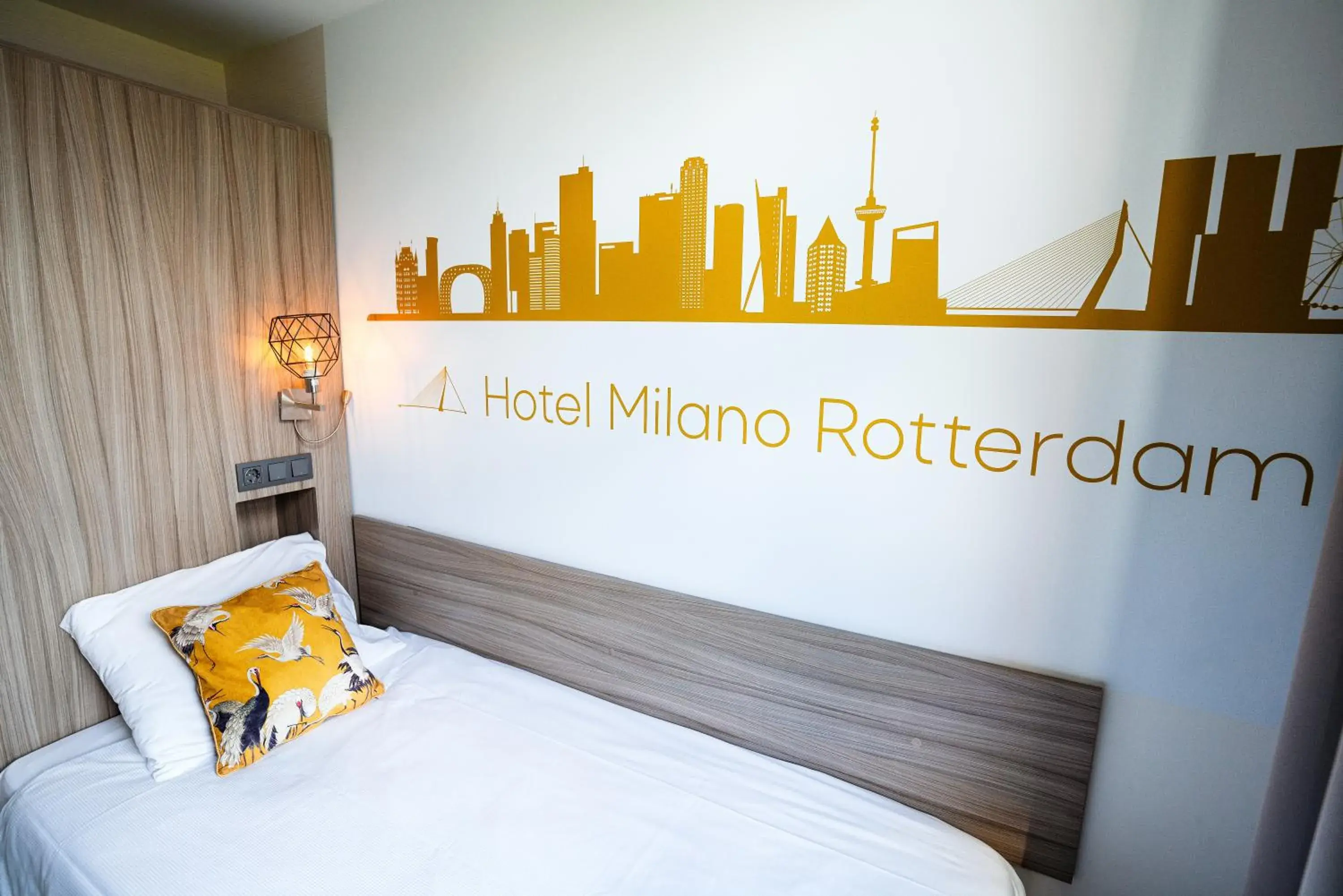 Bed in Hotel Milano Bed in Hotel Milano