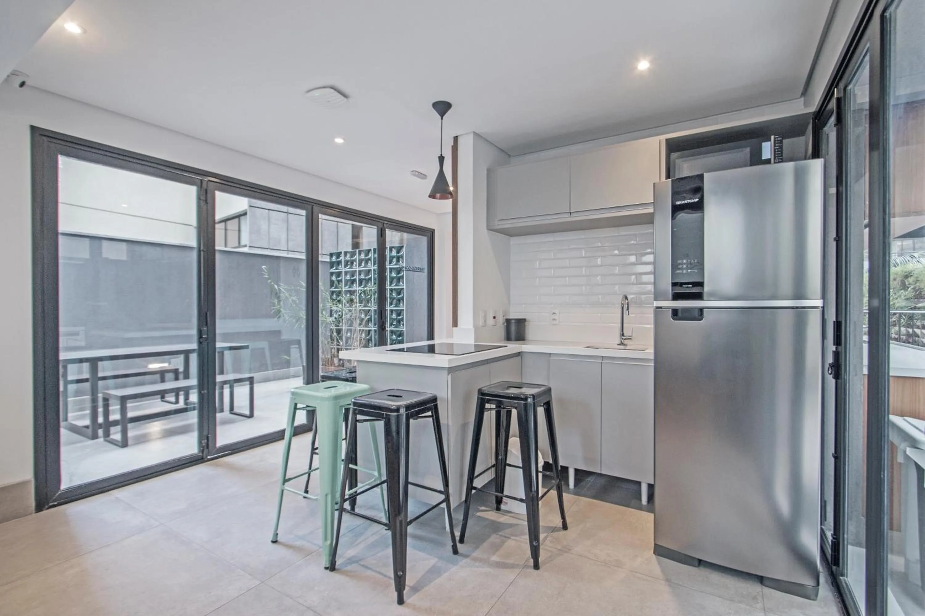 Kitchen or kitchenette in Next Home Design by Viva - Apartamentos em prédio próximo ao Parque do Ibirapuera