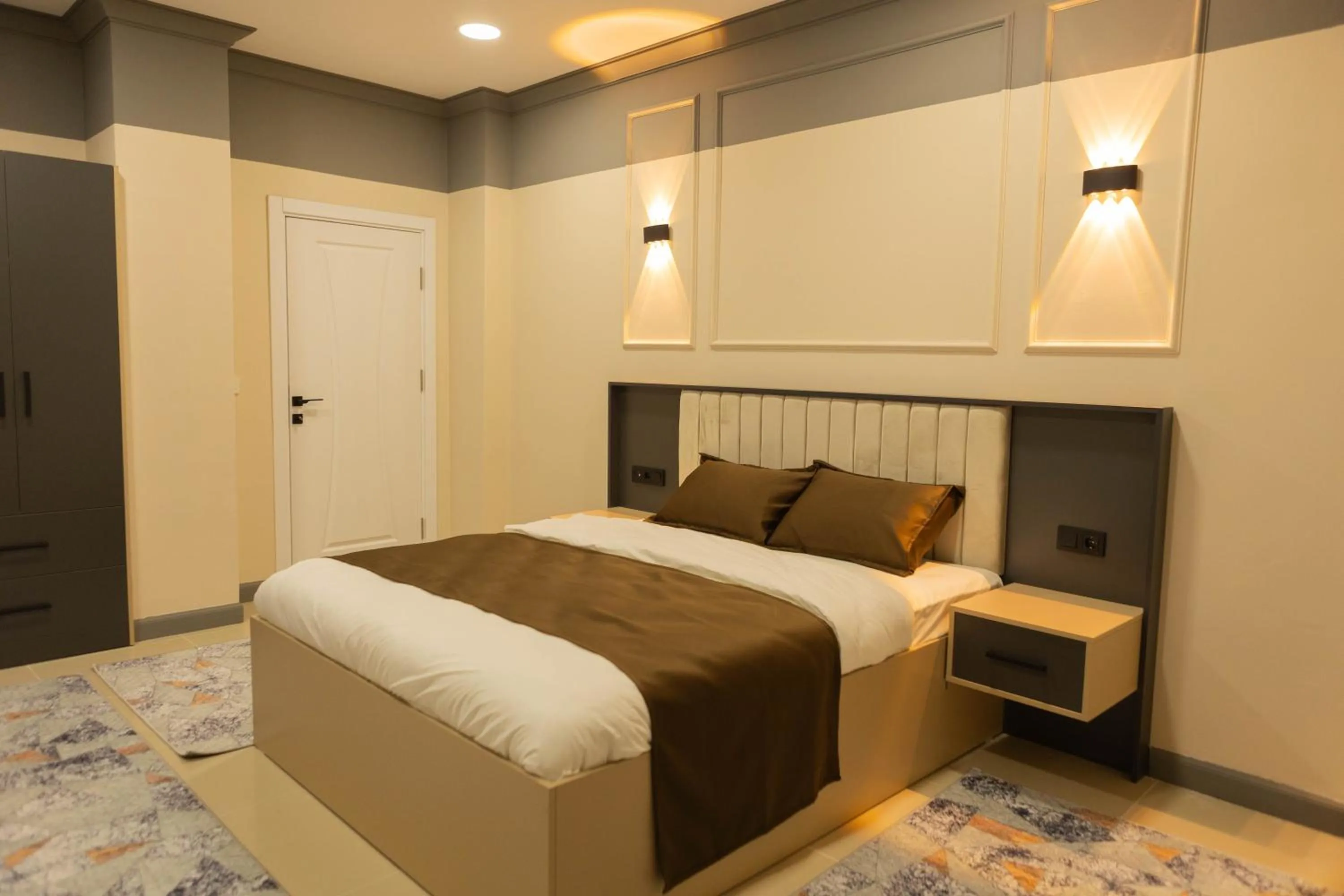 Bedroom in City Night Suites & Hotels