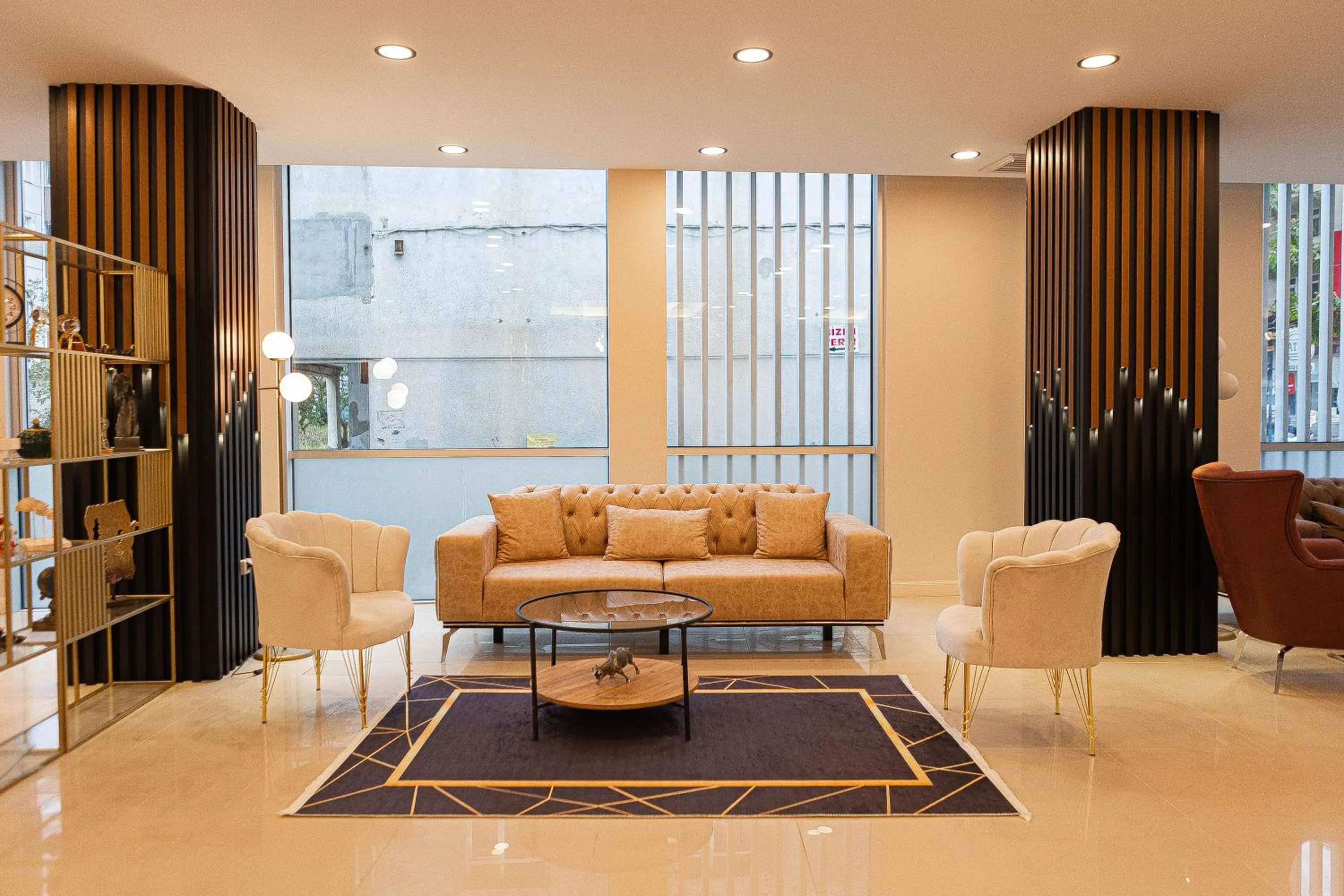 Seating area in City Night Suites & Hotels