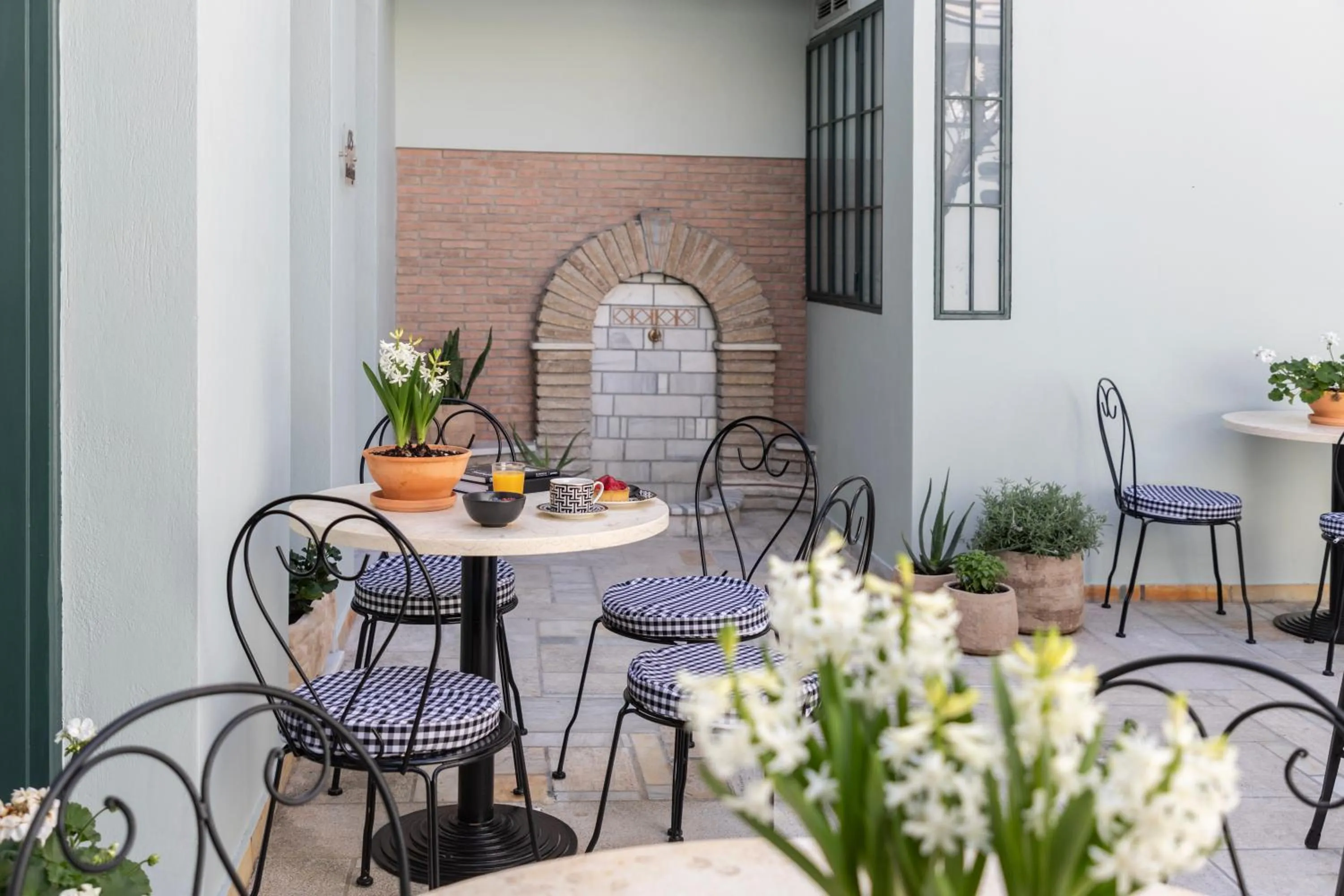 Inner courtyard view in MEDLEY Conceptual Living & Spa