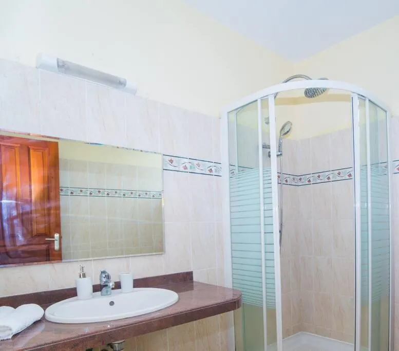 Shower in T4 Ixora à Mare-Gaillard Gosier