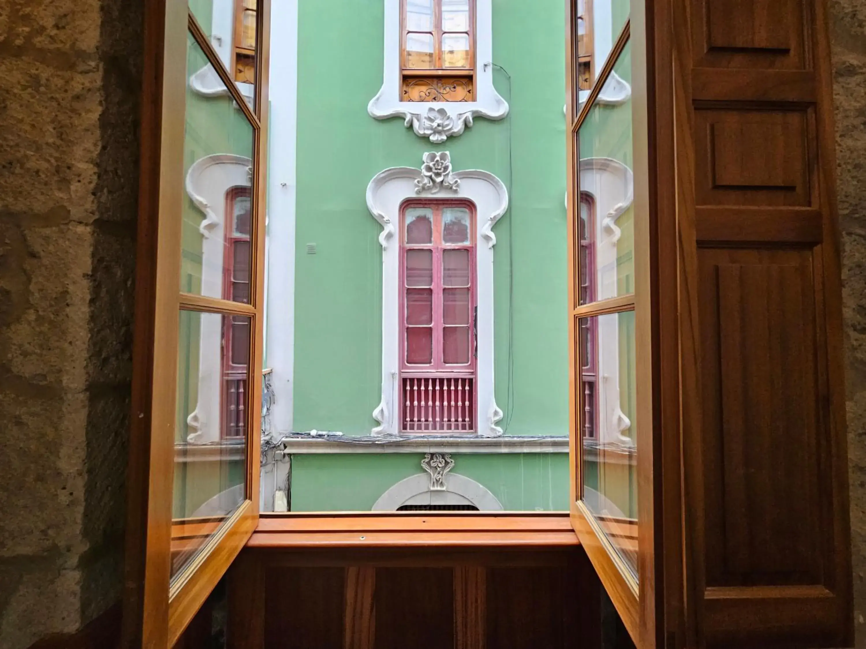 Quiet street view in Triana Rooms EH Quiet street view in Triana Rooms EH