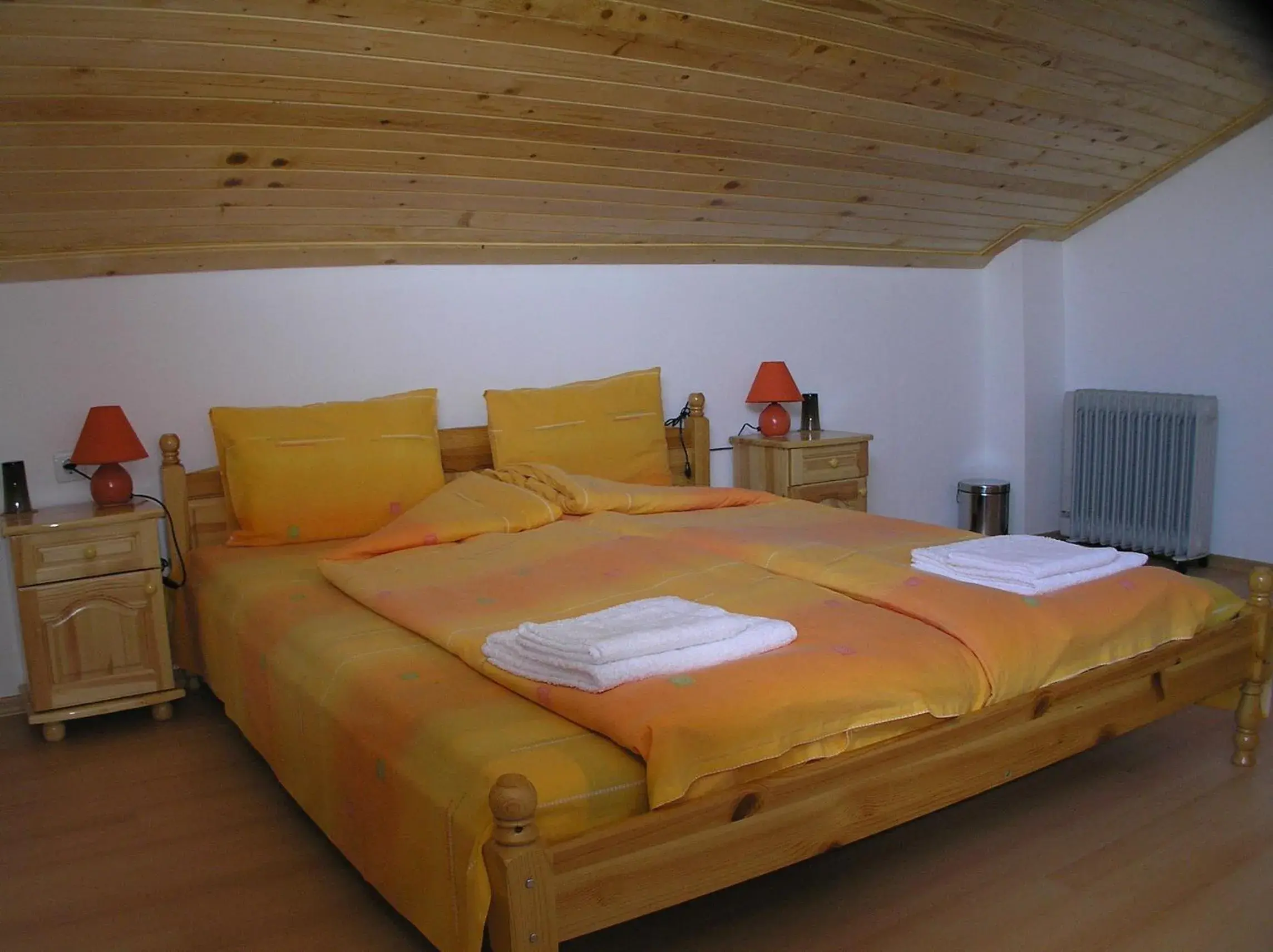 Quadruple Room with Balcony in Karadzhovy Guest House Quadruple Room with Balcony in Karadzhovy Guest House