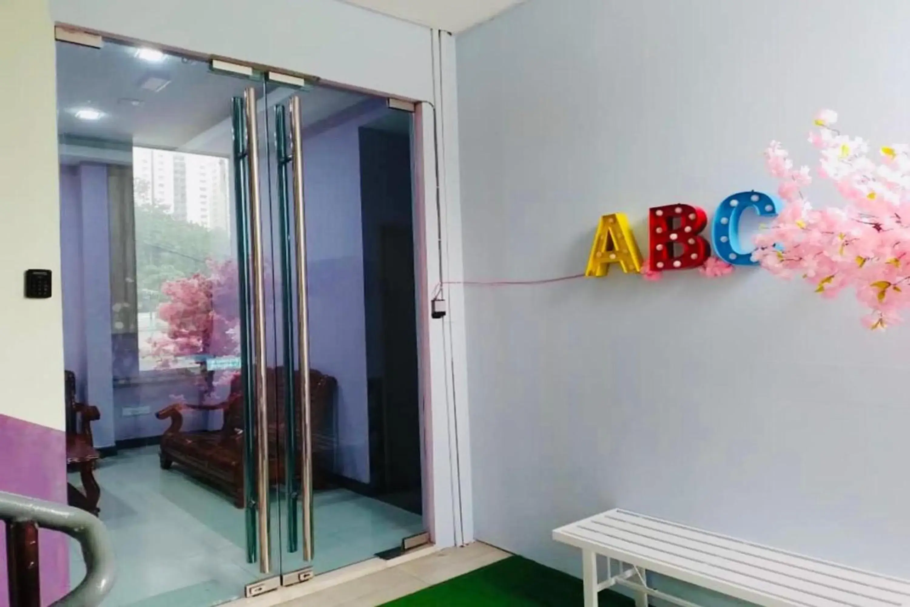 Facade/entrance in ABC Hostel Facade/entrance in ABC Hostel