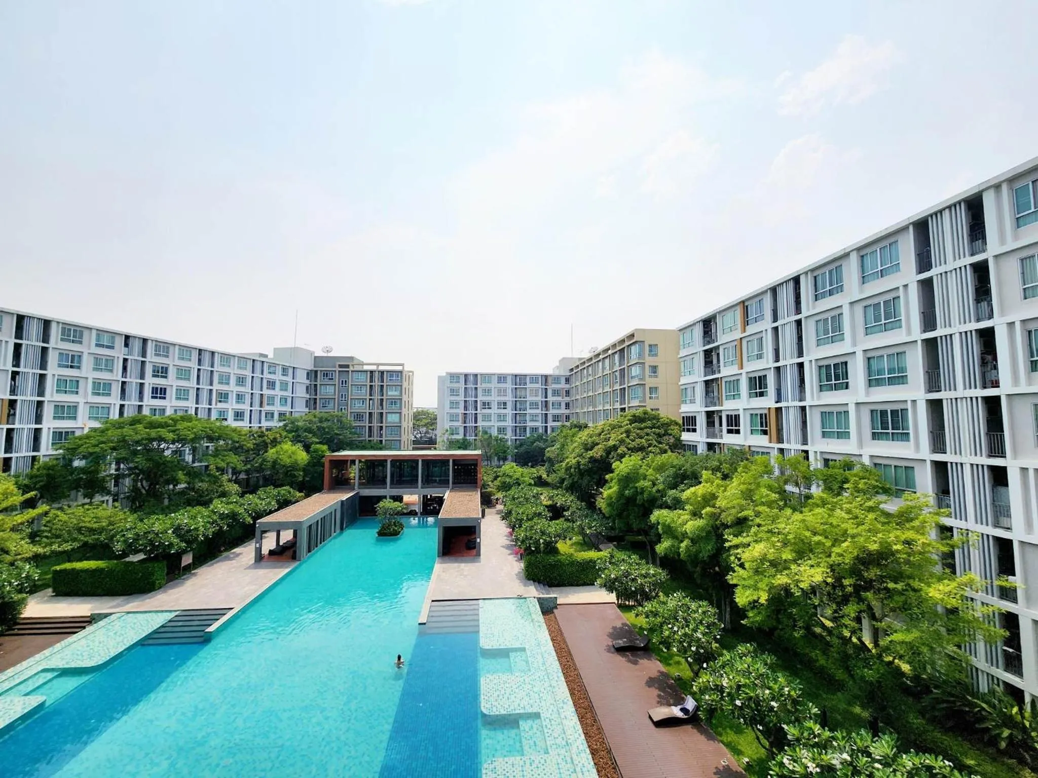 2 Bedrooms 2 bath Apartment
