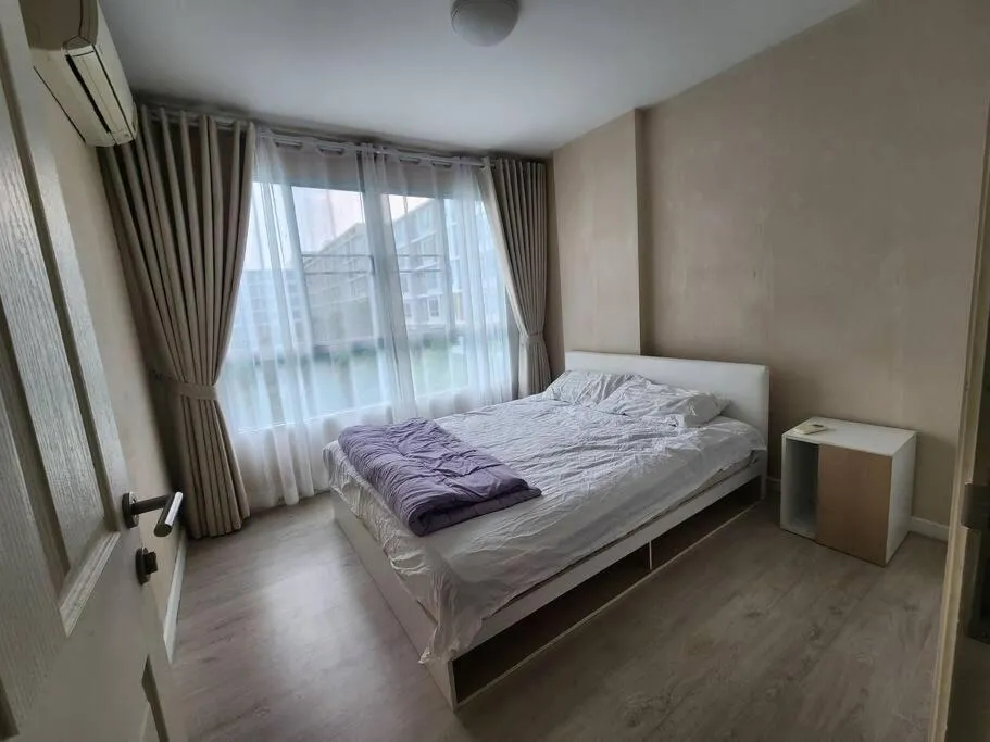 Bed in 2 Bedrooms 2 bath Apartment