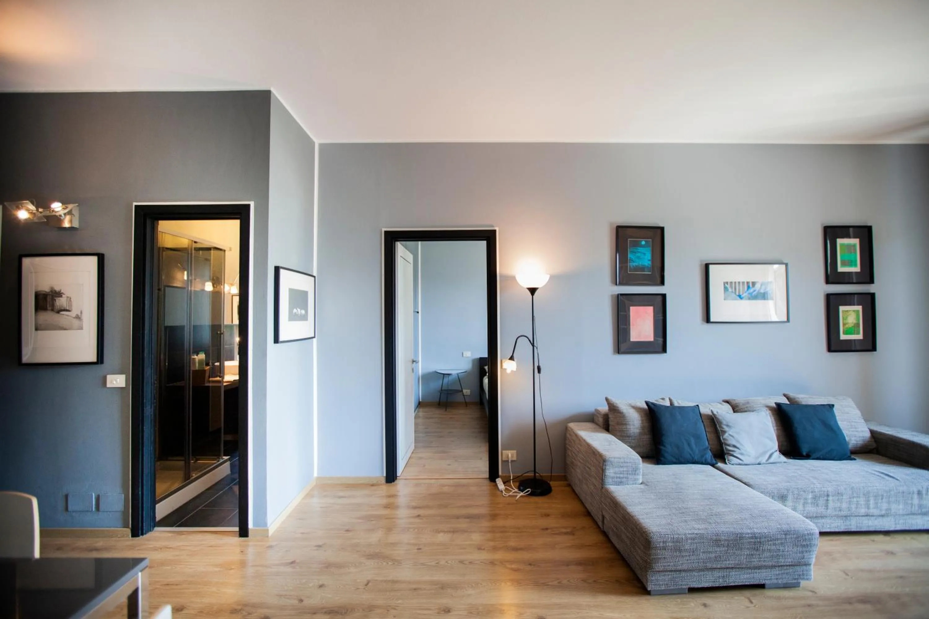 Living room, Bed in Chic and Freak Como