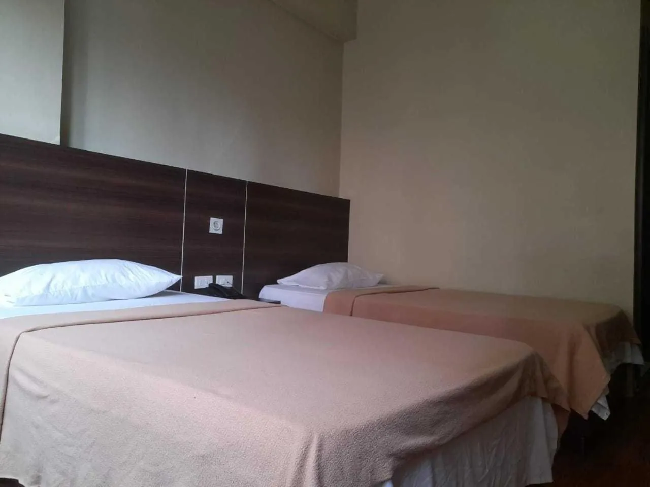 Bedroom, Bed in OYO 1011 First Hotel