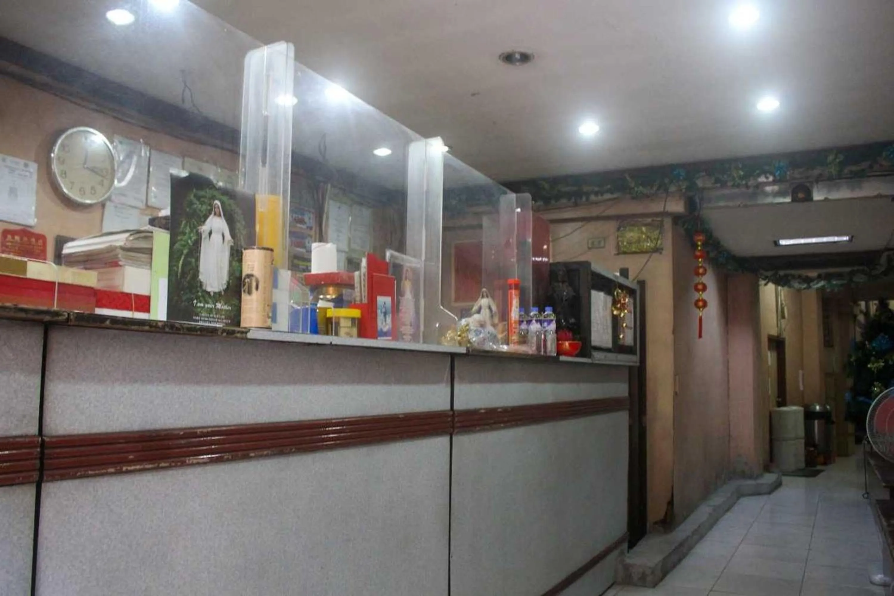 Lobby or reception in OYO 1011 First Hotel