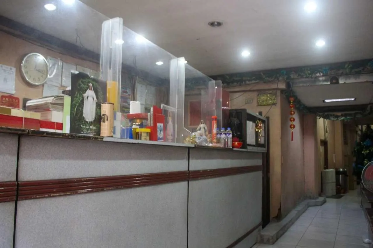 Lobby or reception in OYO 1011 First Hotel