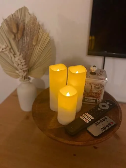 Bohemian Inspired 2 Bedroom Inspired Condo with Fast WIFI Near BGC