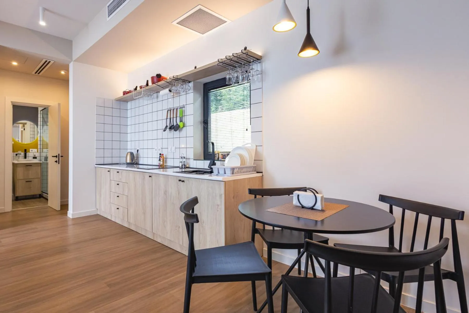 Kitchen or kitchenette in Apart Hotel Kundzuli