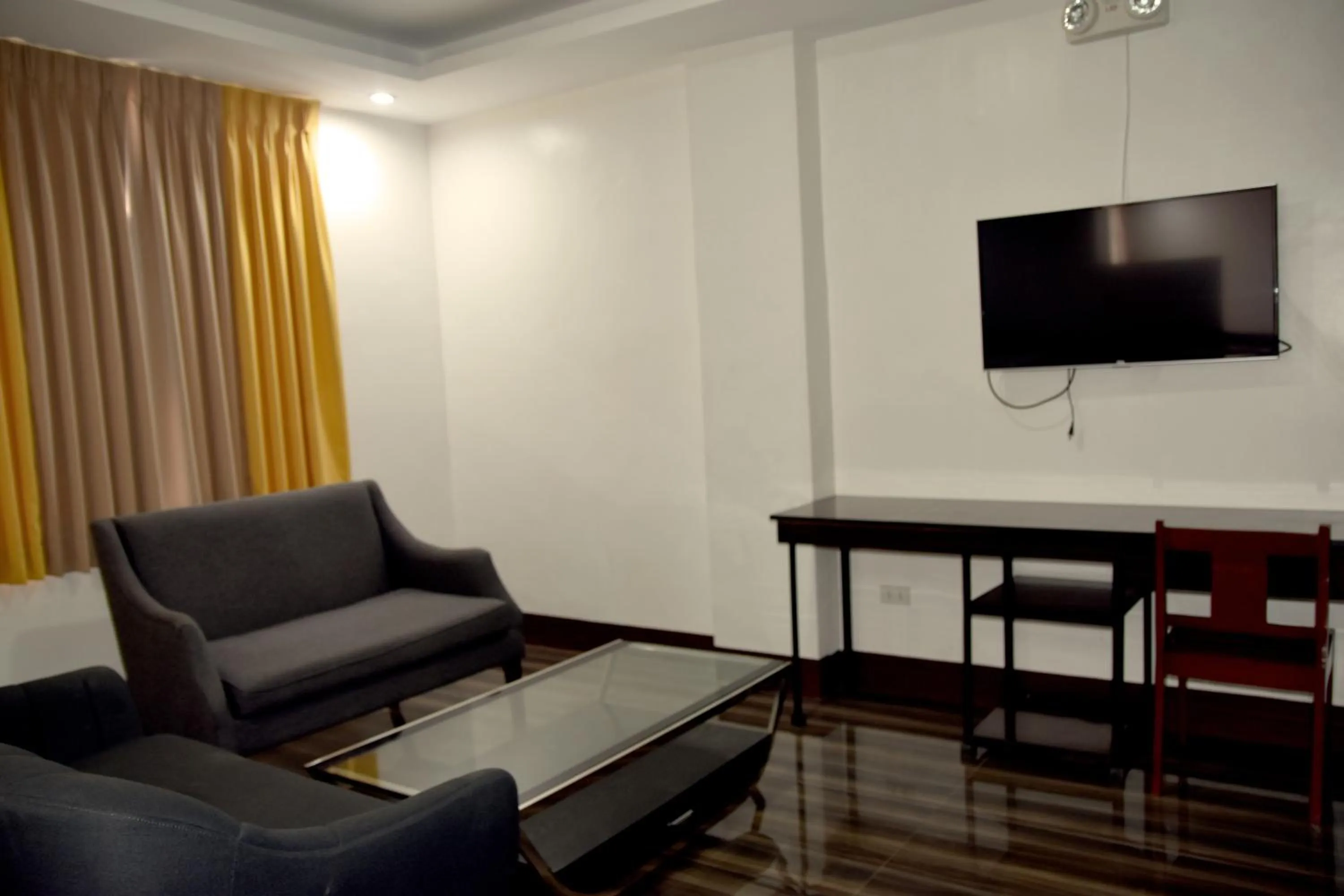 Living room in Isla De Oro Hotel