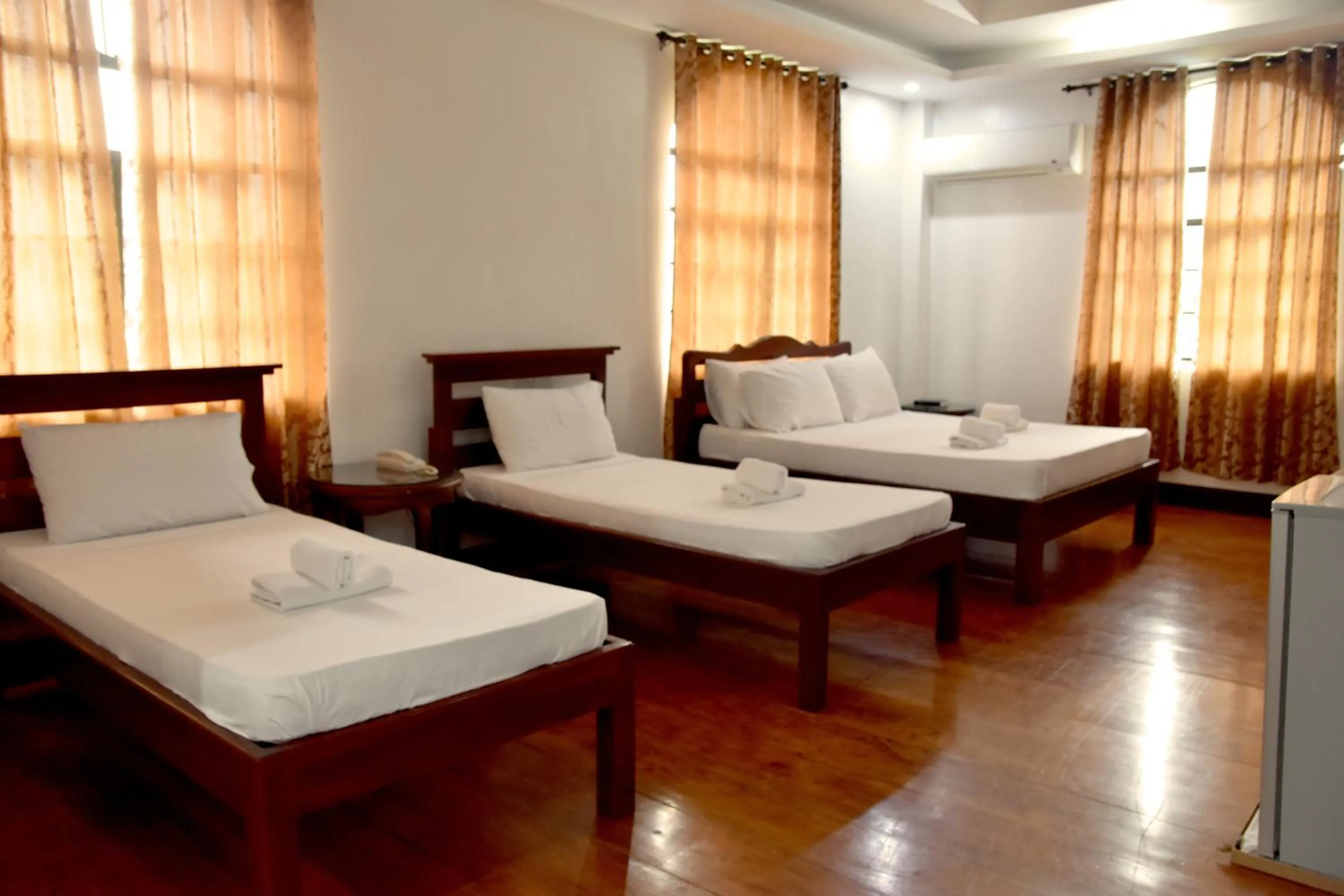 Bed in Isla De Oro Hotel