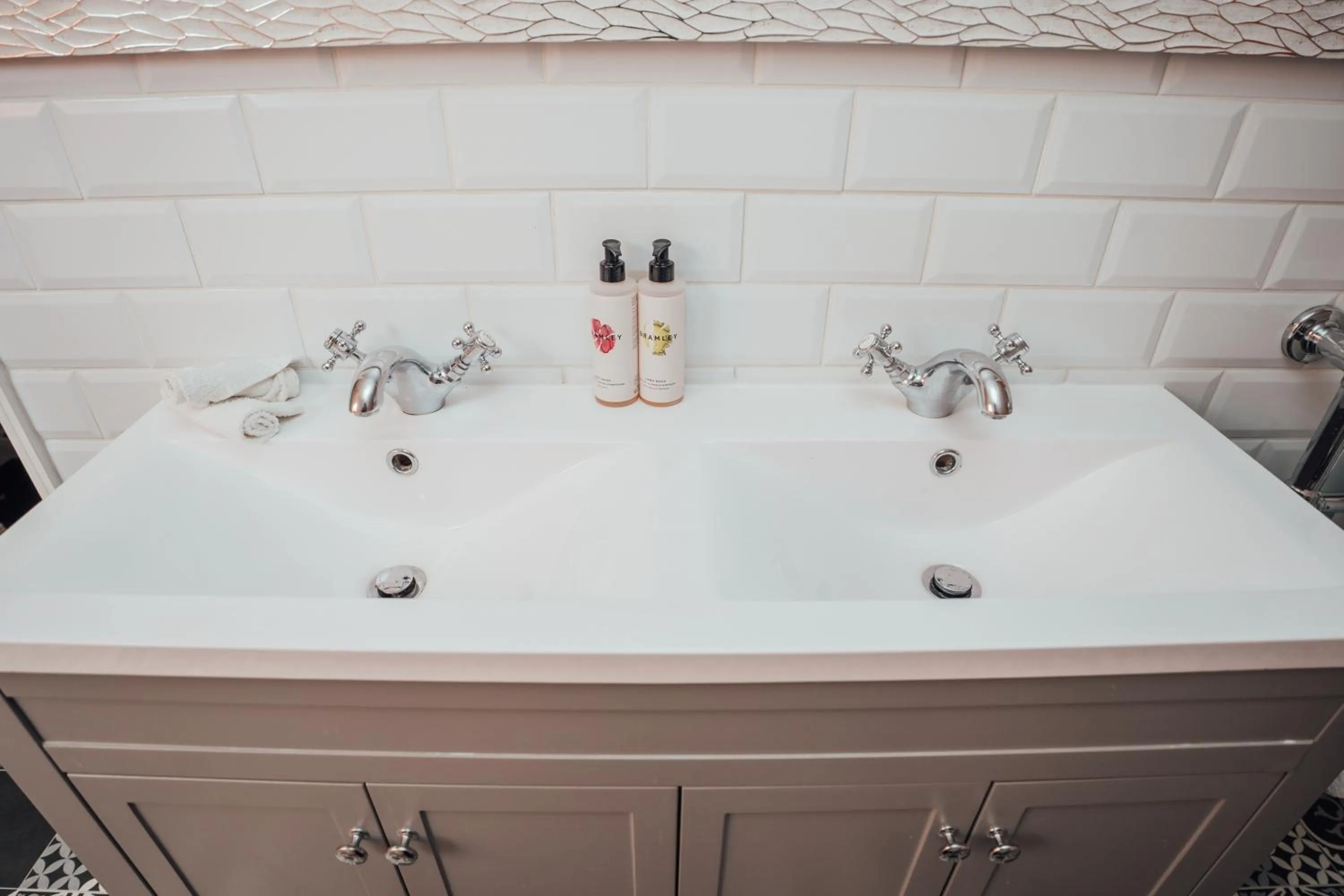 Bathroom in The Farthings Somerset