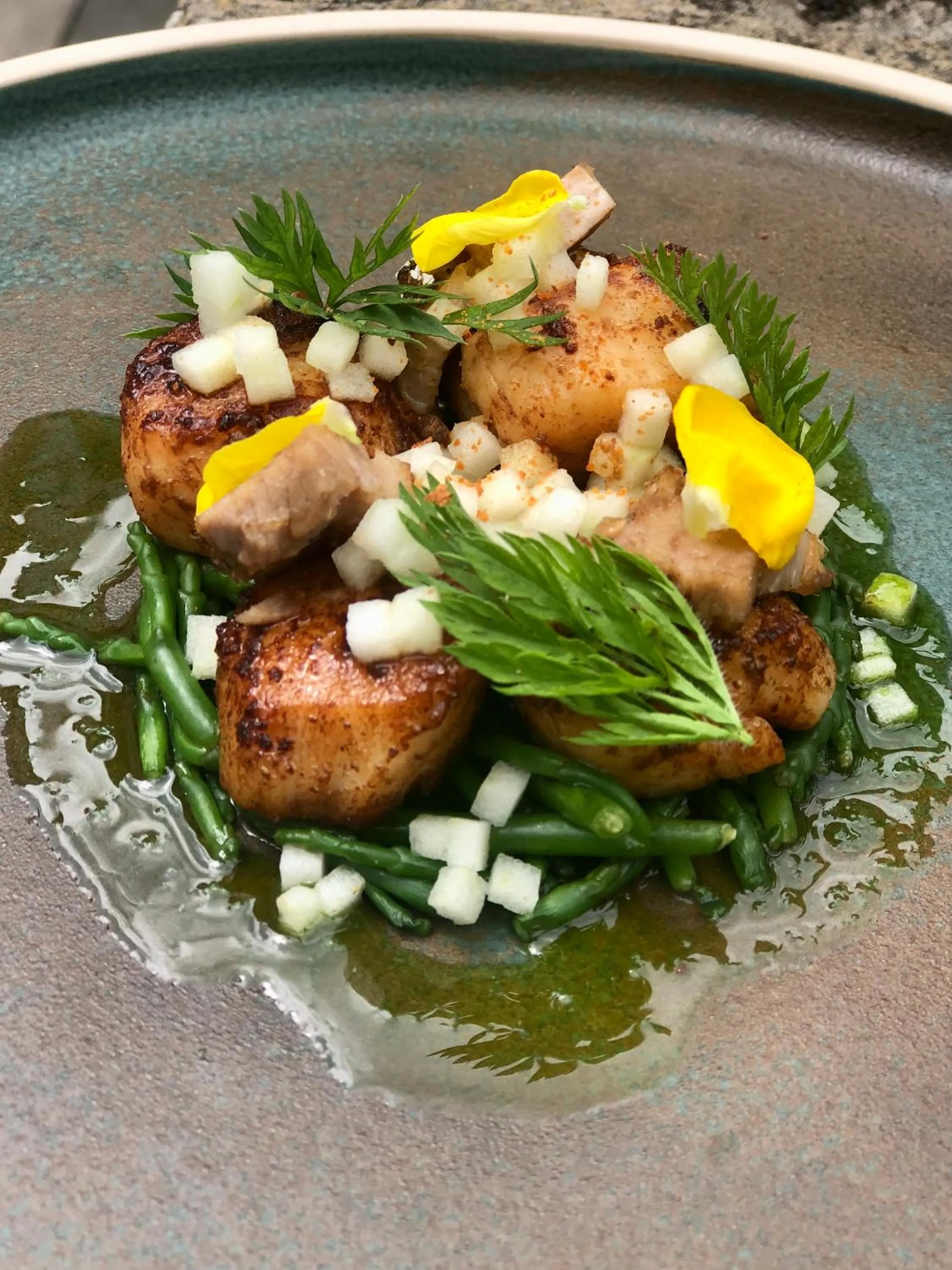 Food and drinks in Farthings Country House Hotel & Restaurant Tunton