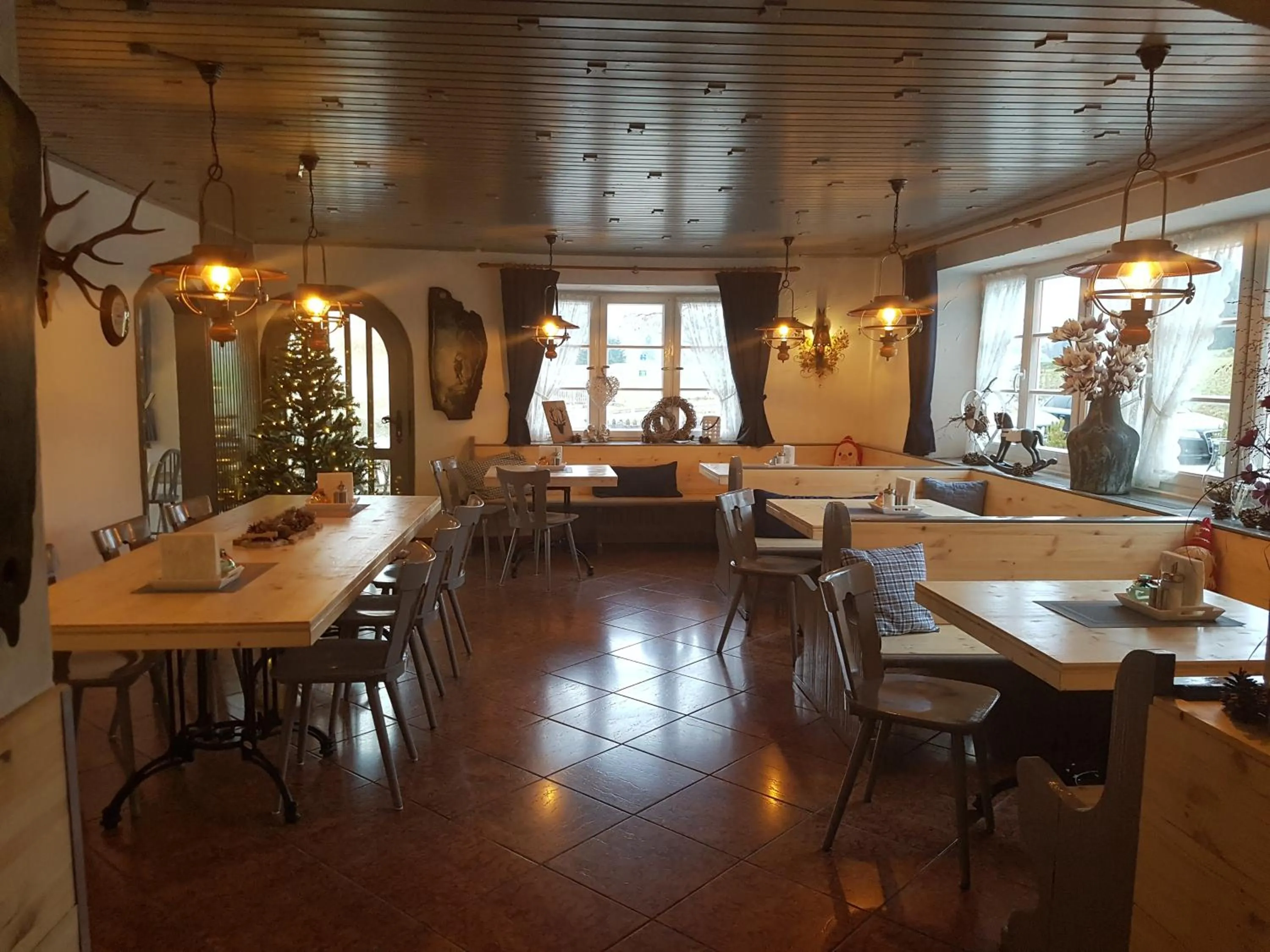 Restaurant/places to eat in Hotel Garni Forsthaus Ruhpolding