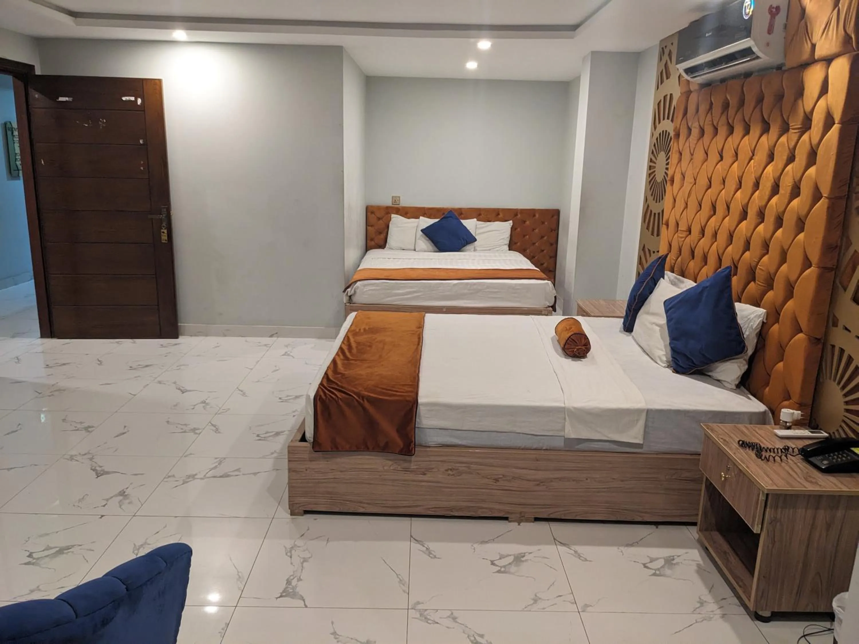 Bedroom, Bed in Nuva Hotel