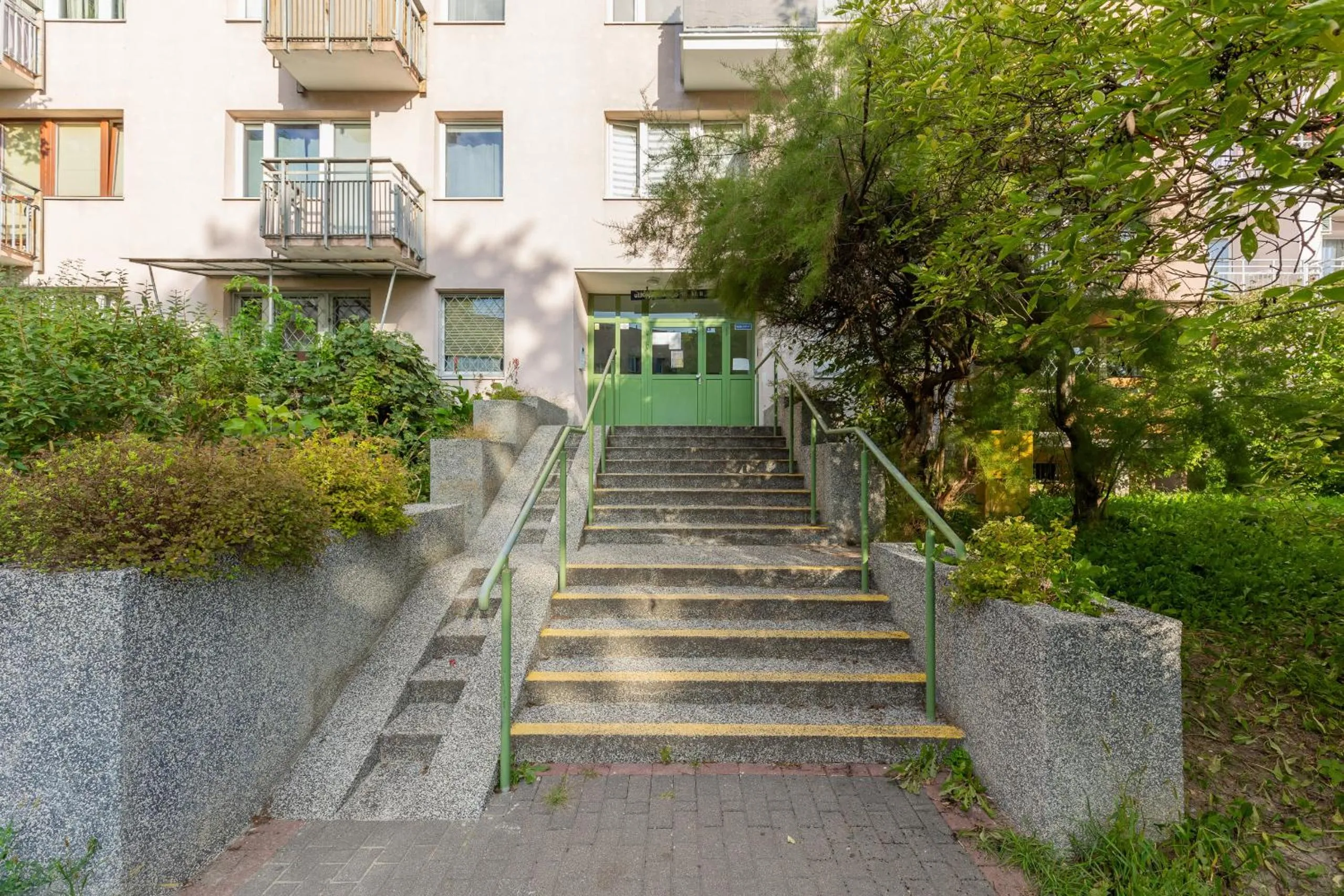 Property building in Kopcińskiego Bright & Spacious Apartment Warsaw Ursynów by Noclegi Renters