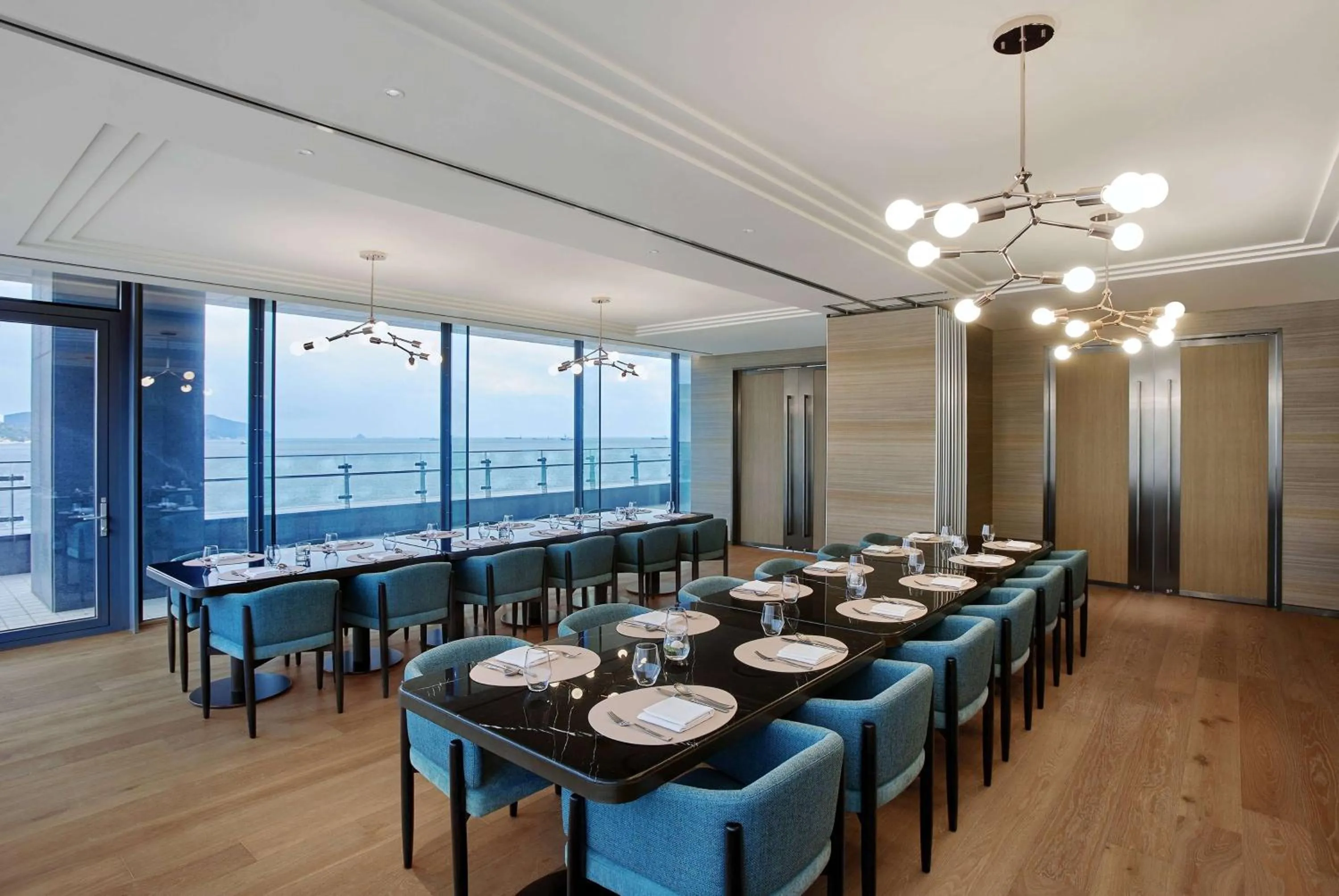 Restaurant/places to eat in Wyndham Grand Busan