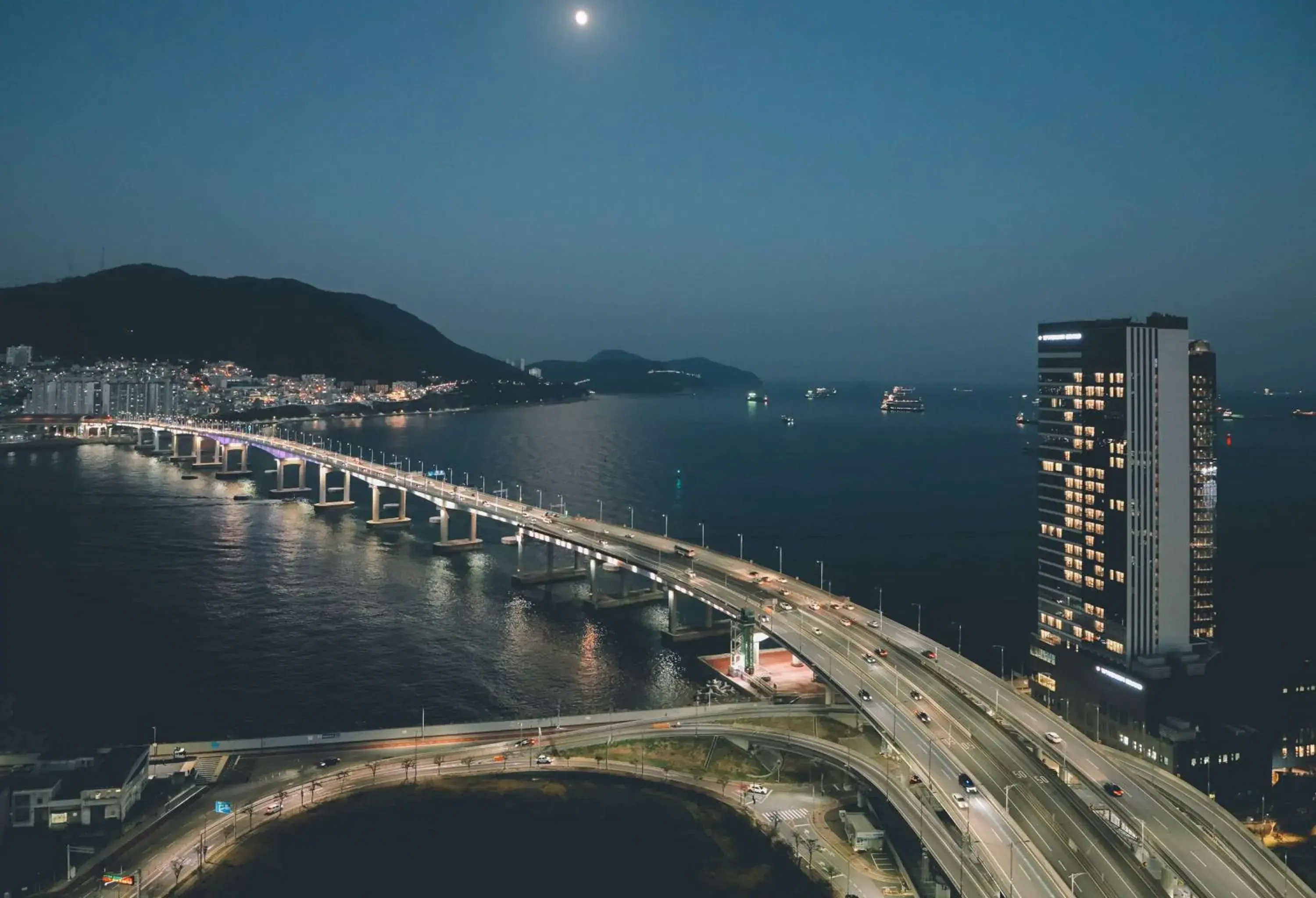 Property building in Wyndham Grand Busan Property building in Wyndham Grand Busan