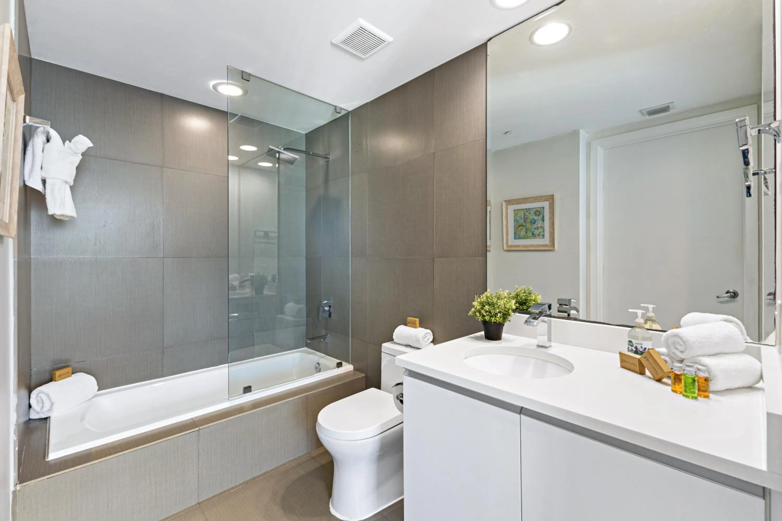 Bathroom in Dharma Home Suites Miami Beach at Monte Carlo