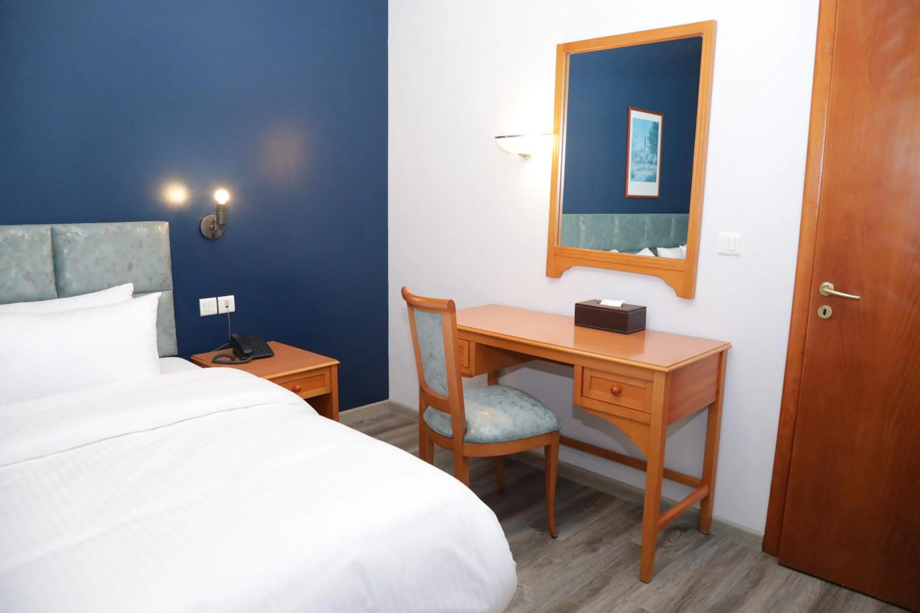 Bedroom, Bed in El Sheikh Suites Hotel