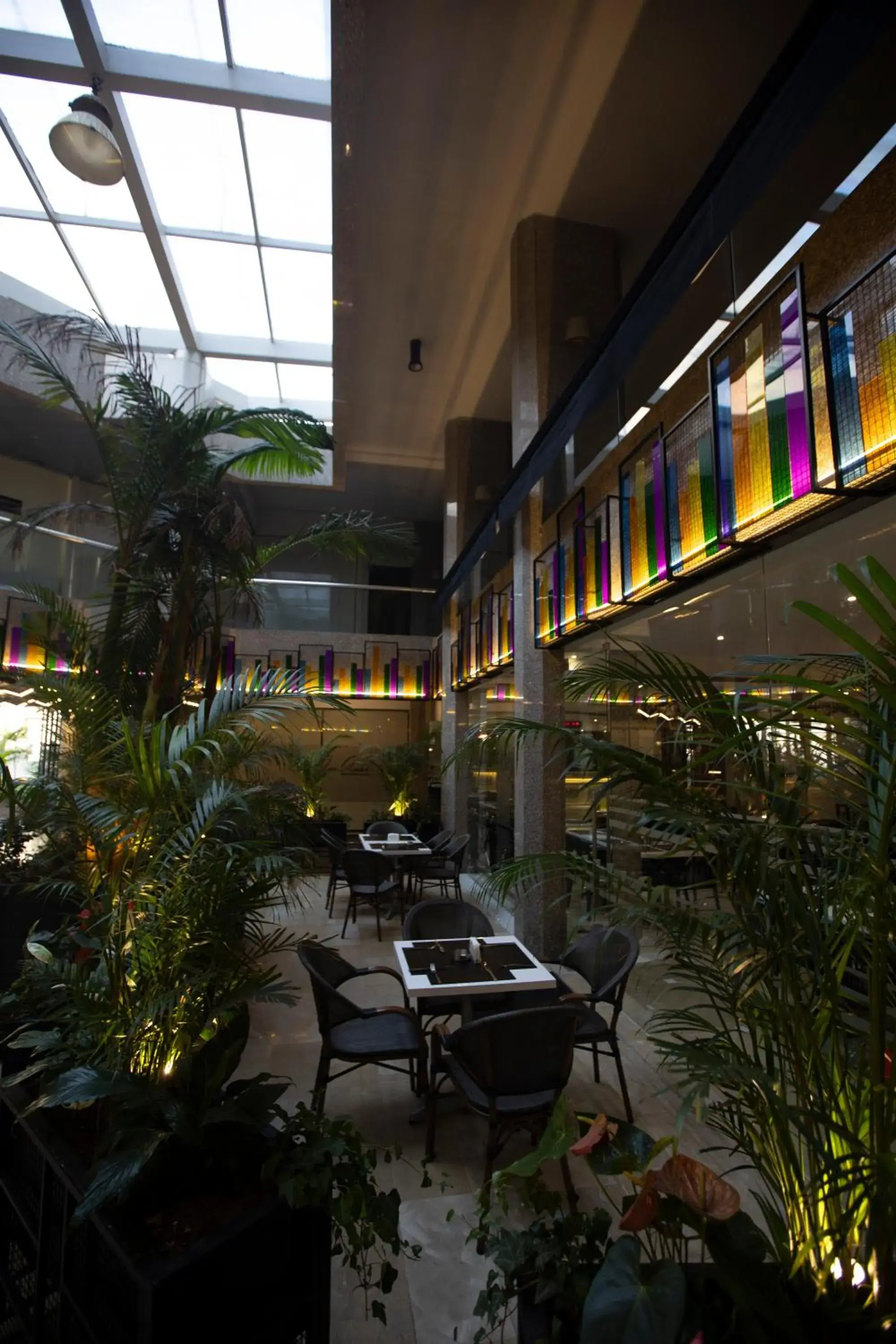 Restaurant/places to eat in El Sheikh Suites Hotel Restaurant/places to eat in El Sheikh Suites Hotel