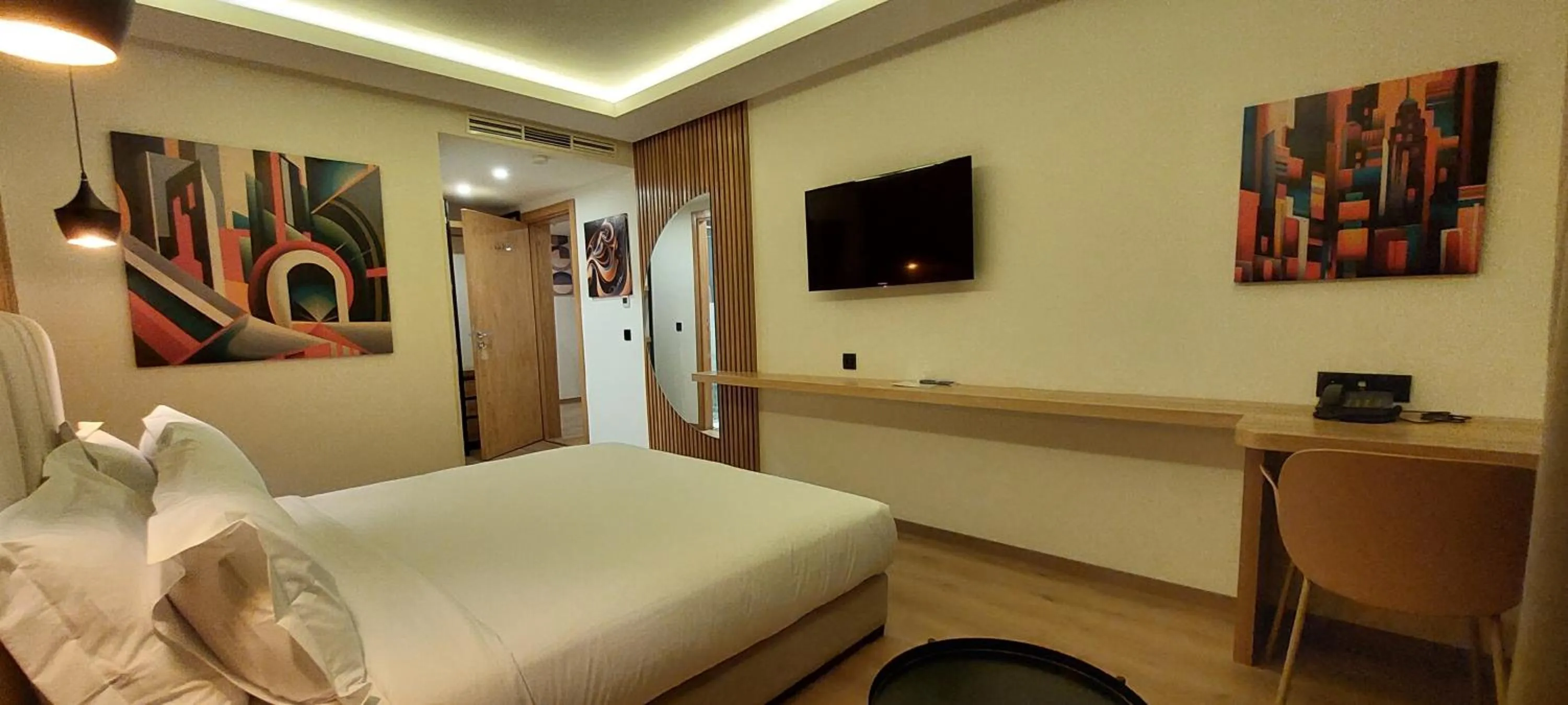 Communal lounge/ TV room, Bed in Unico Hotel & Spa Casablanca