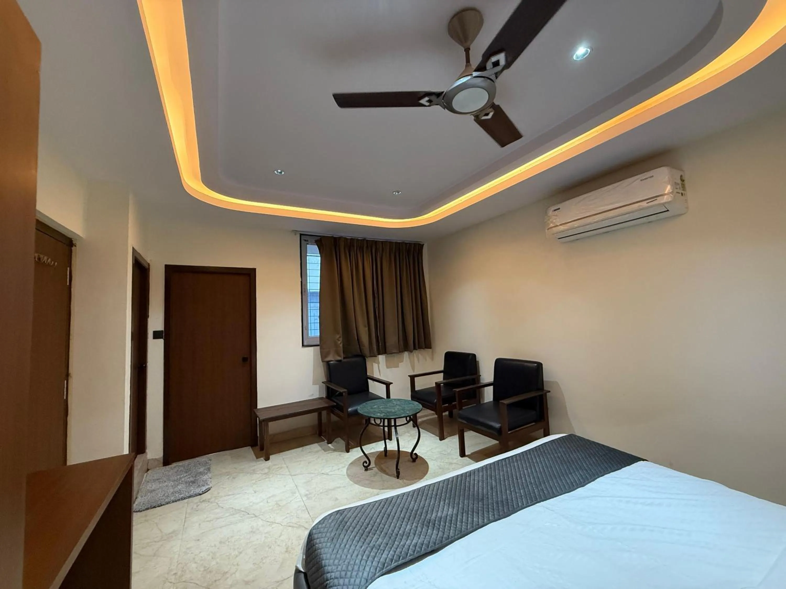 Bed in Agarwal's Residency