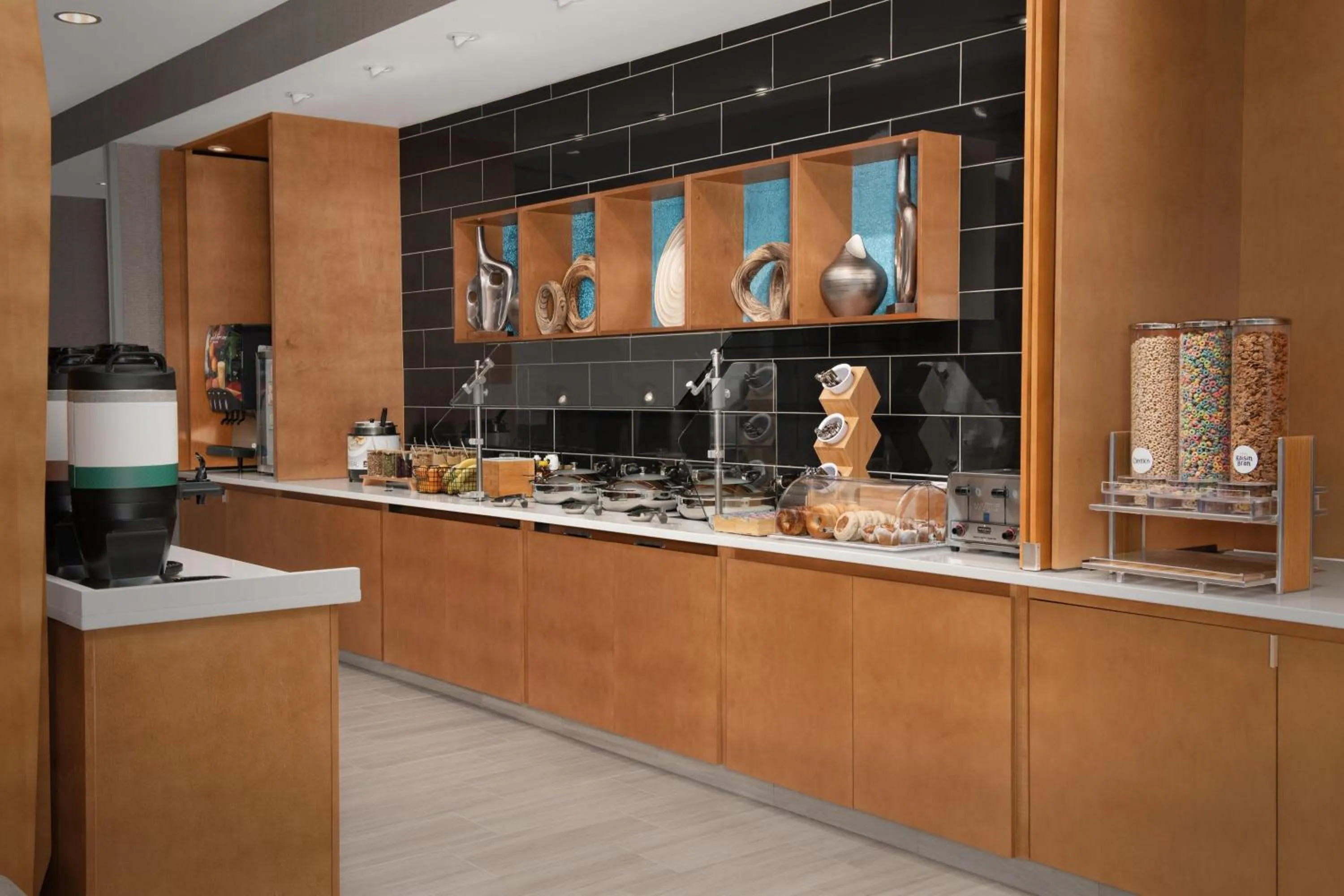 Breakfast in SpringHill Suites by Marriott Fayetteville I-95