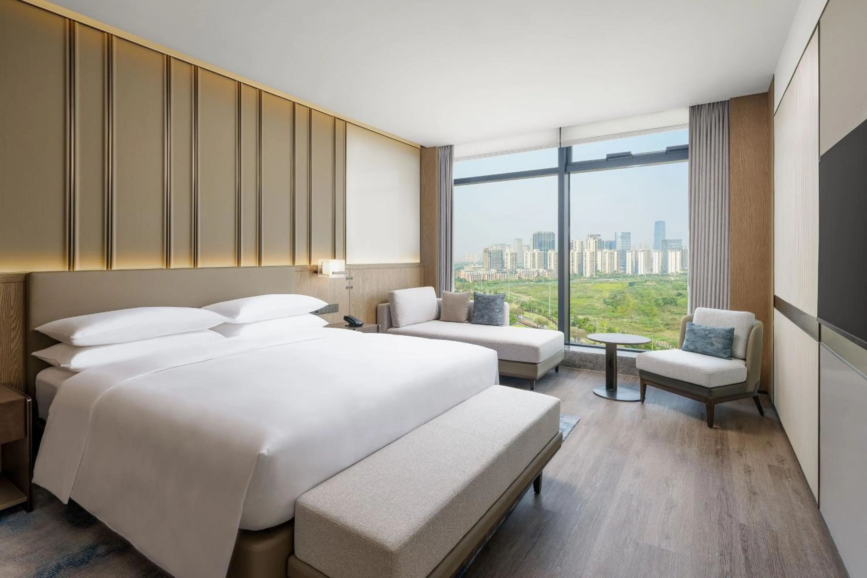 Photo of the whole room, Bed in Shaoxing Marriott Hotel Shangyu